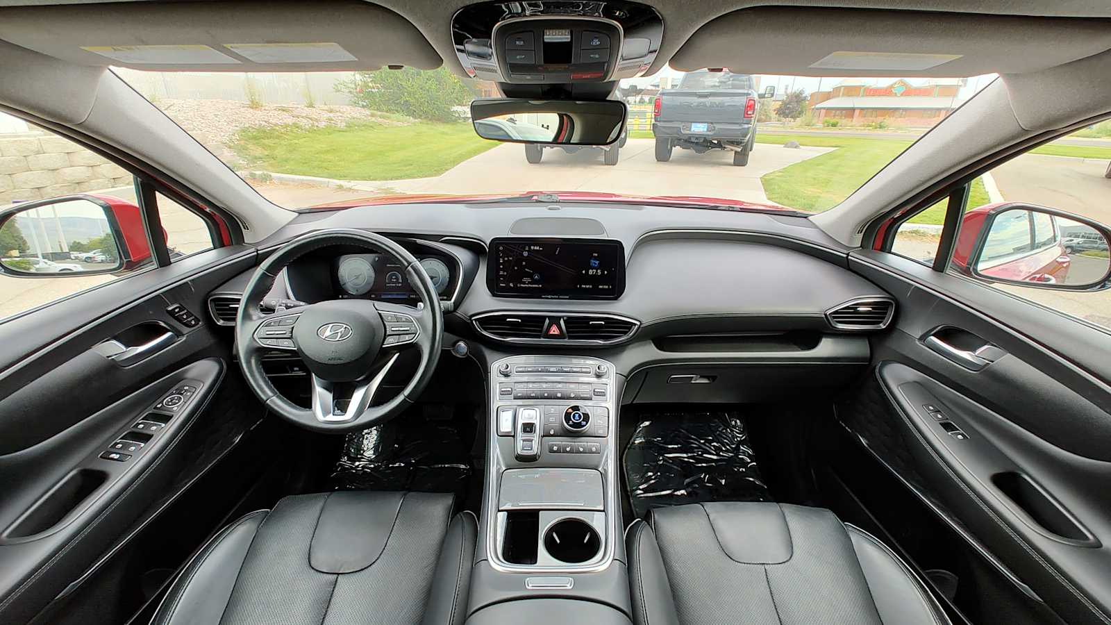 Thumbnail: 2023 Hyundai Santa Fe - 10