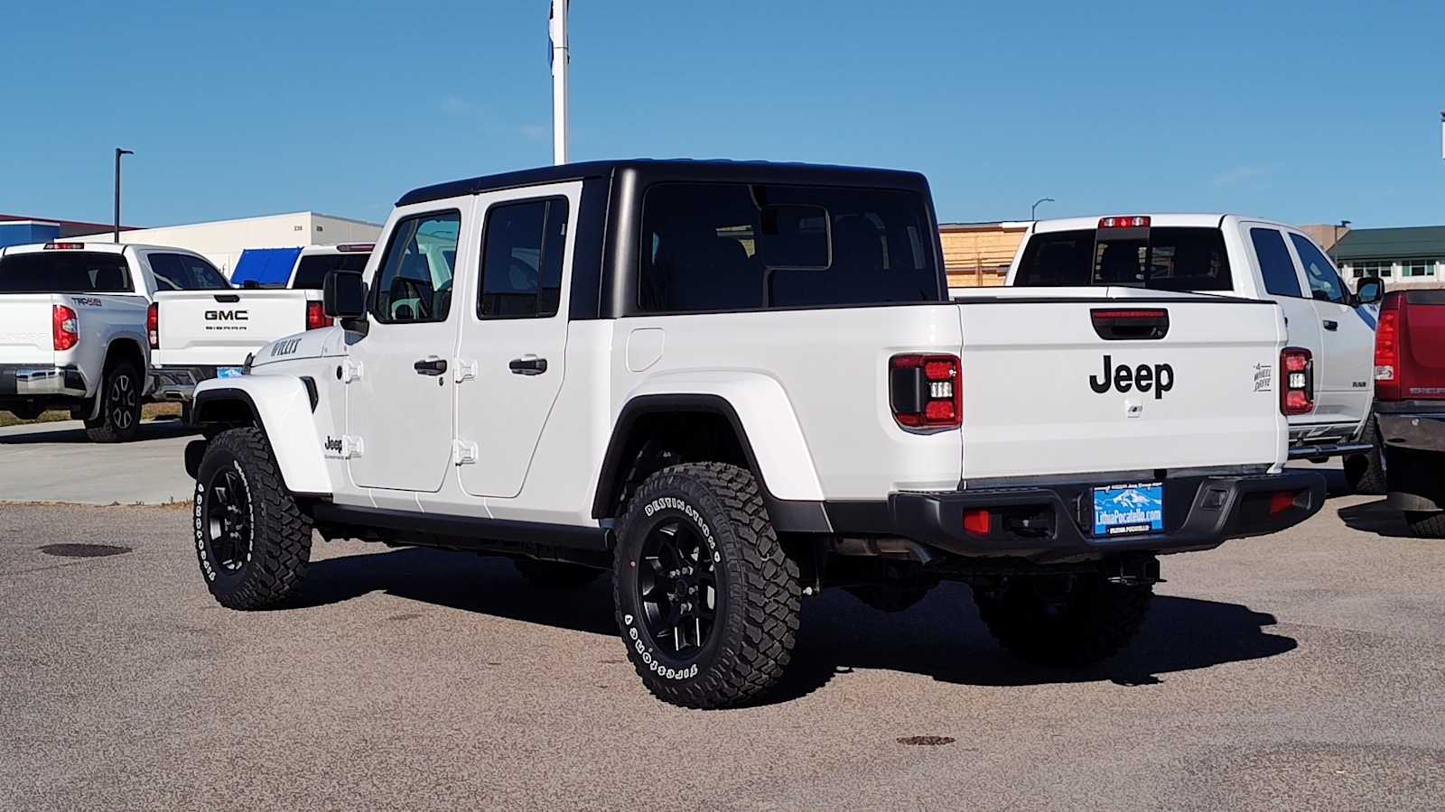 Thumbnail: 2026 Jeep Gladiator - 4