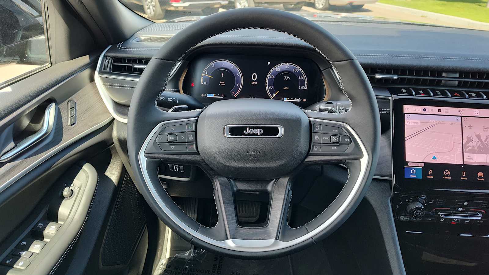 Thumbnail: 2025 Jeep Grand Cherokee - 15