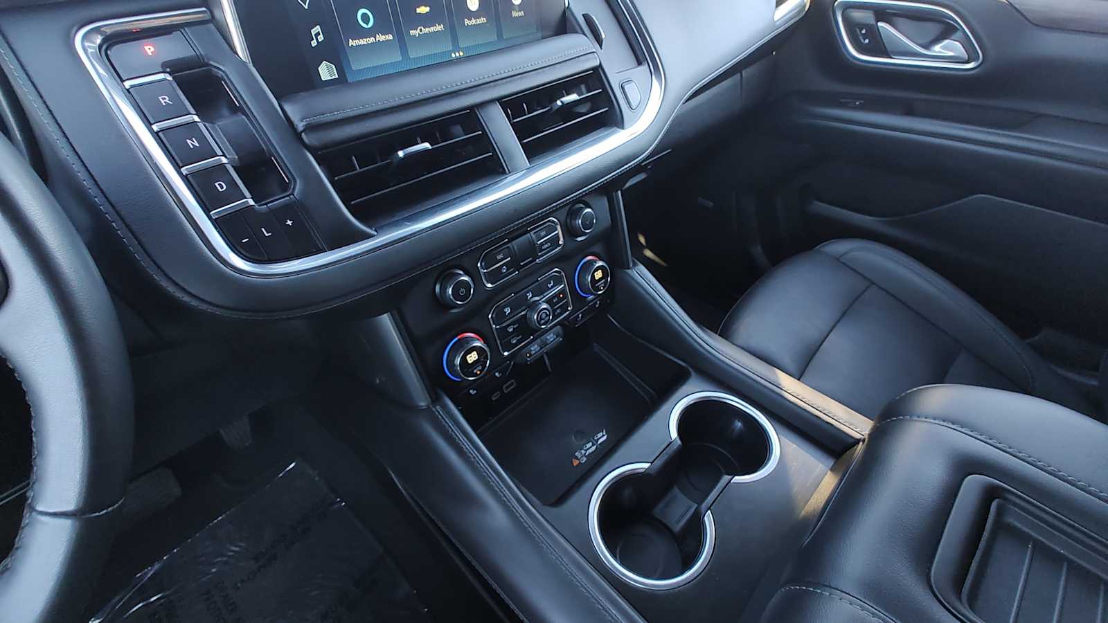 Thumbnail: 2024 Chevrolet Tahoe - 17