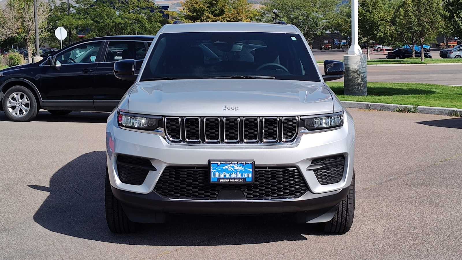 Thumbnail: 2024 Jeep Grand Cherokee - 6