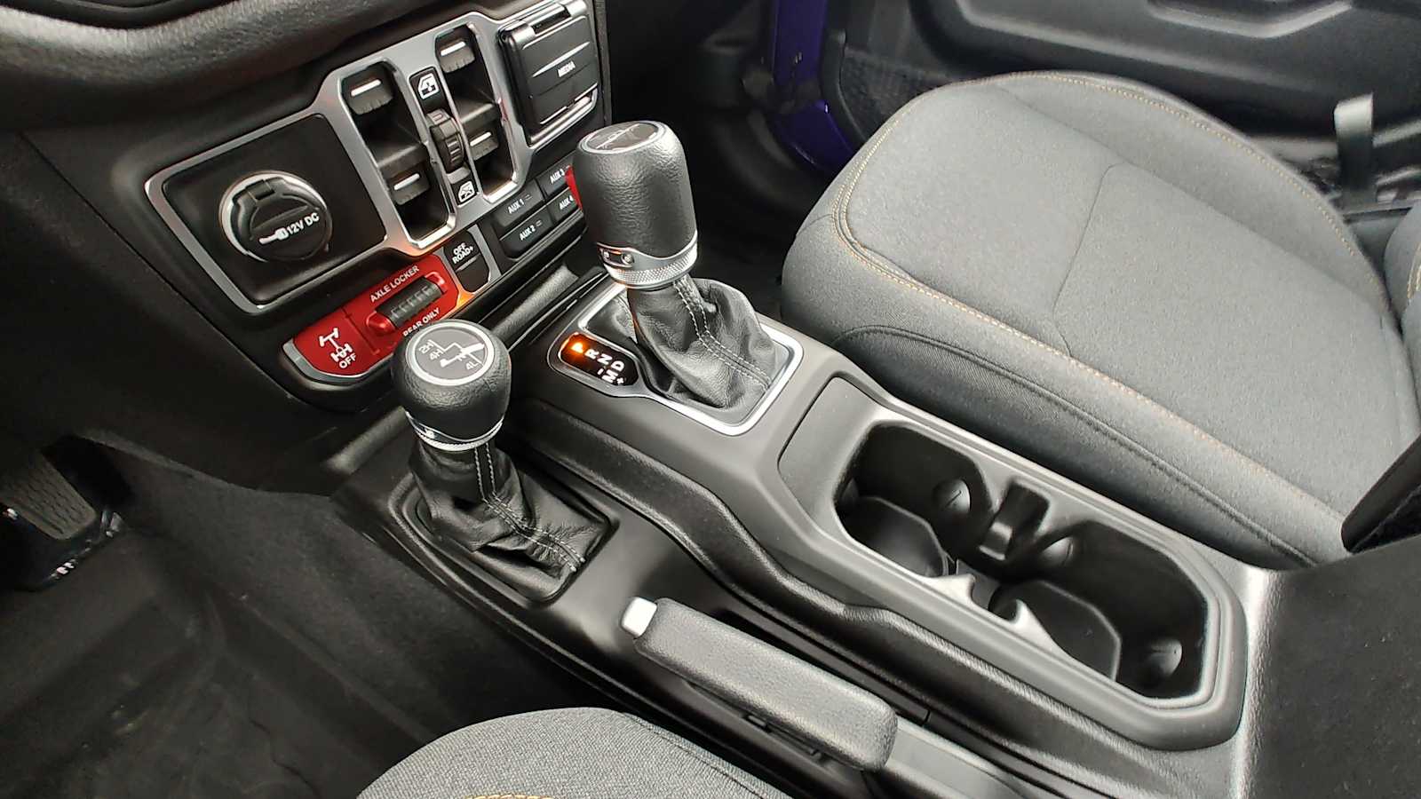 Thumbnail: 2026 Jeep Gladiator - 17