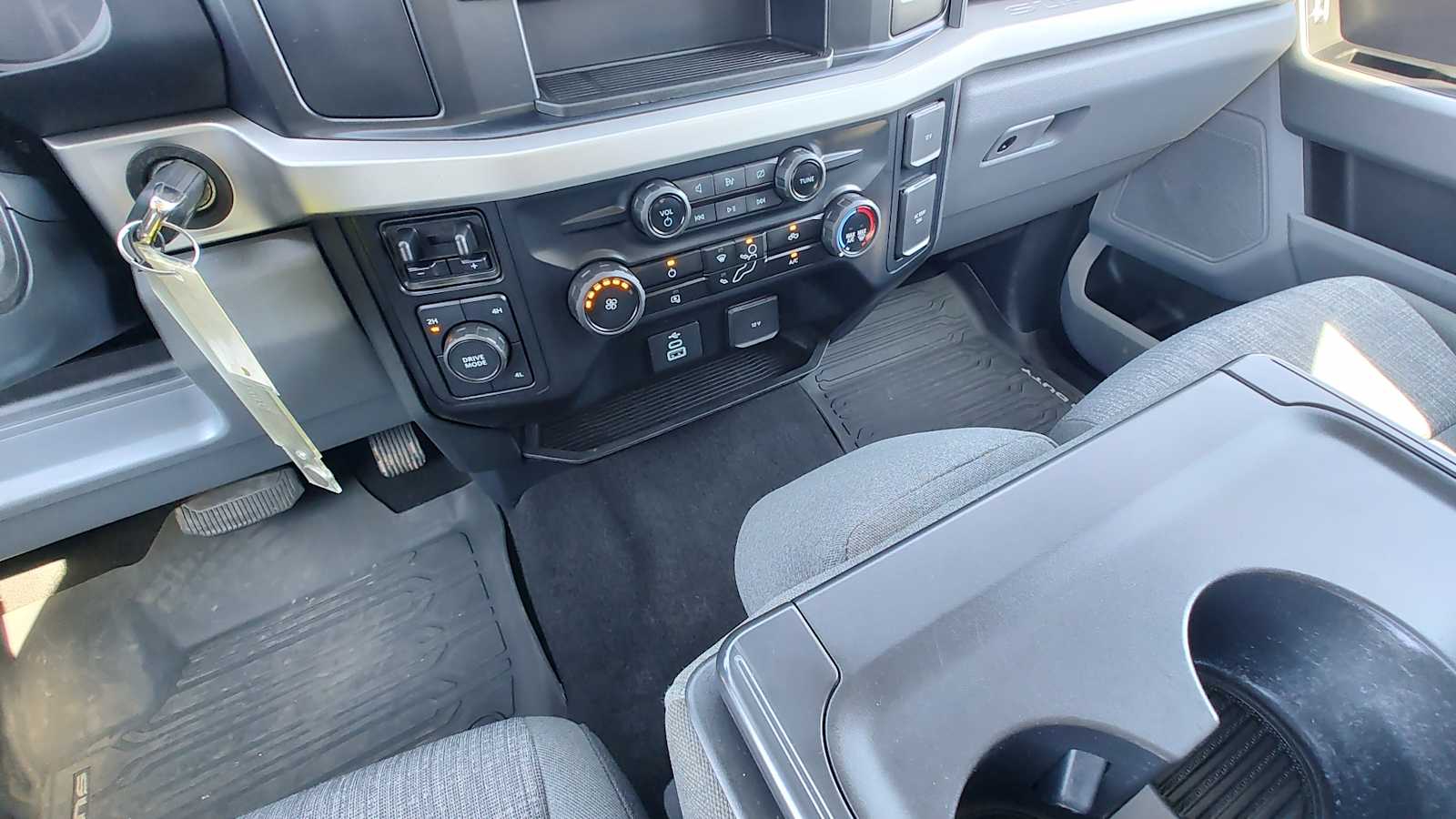 Thumbnail: 2024 Ford F-250 - 17