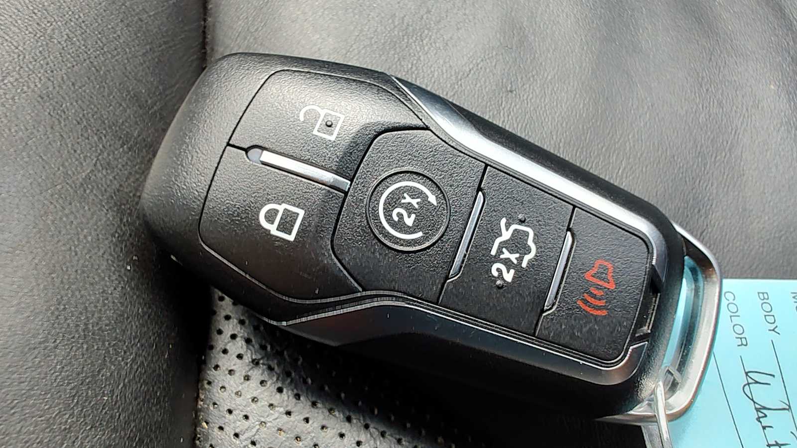 Thumbnail: 2015 Lincoln MKC - 19