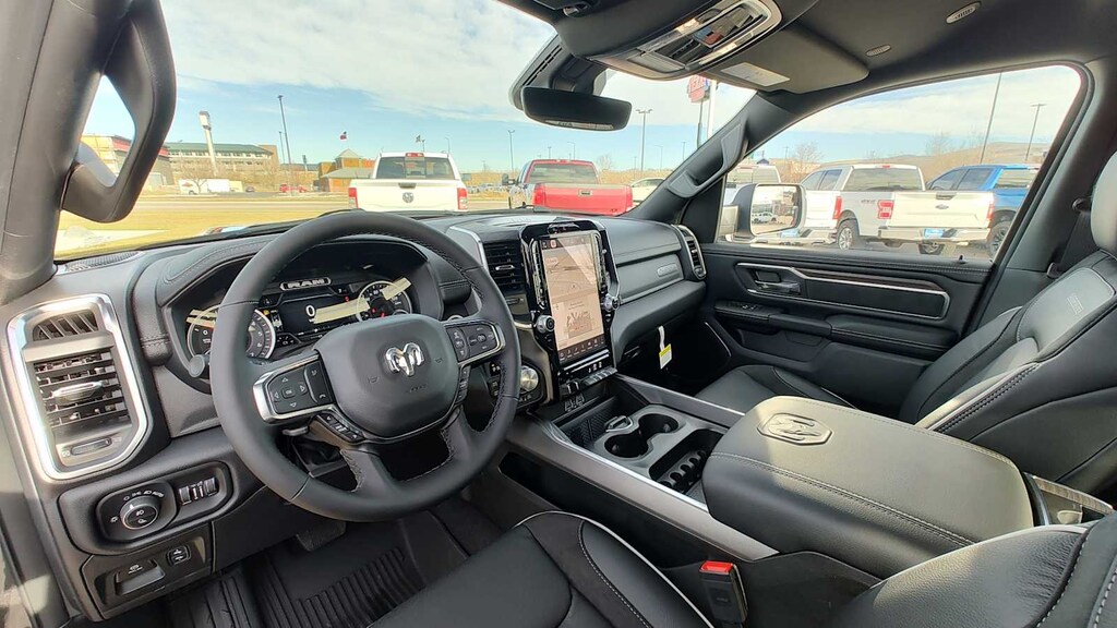 New 2026 Ram 1500 LARAMIE CREW CAB 4X4 5'7 BOX Pickup