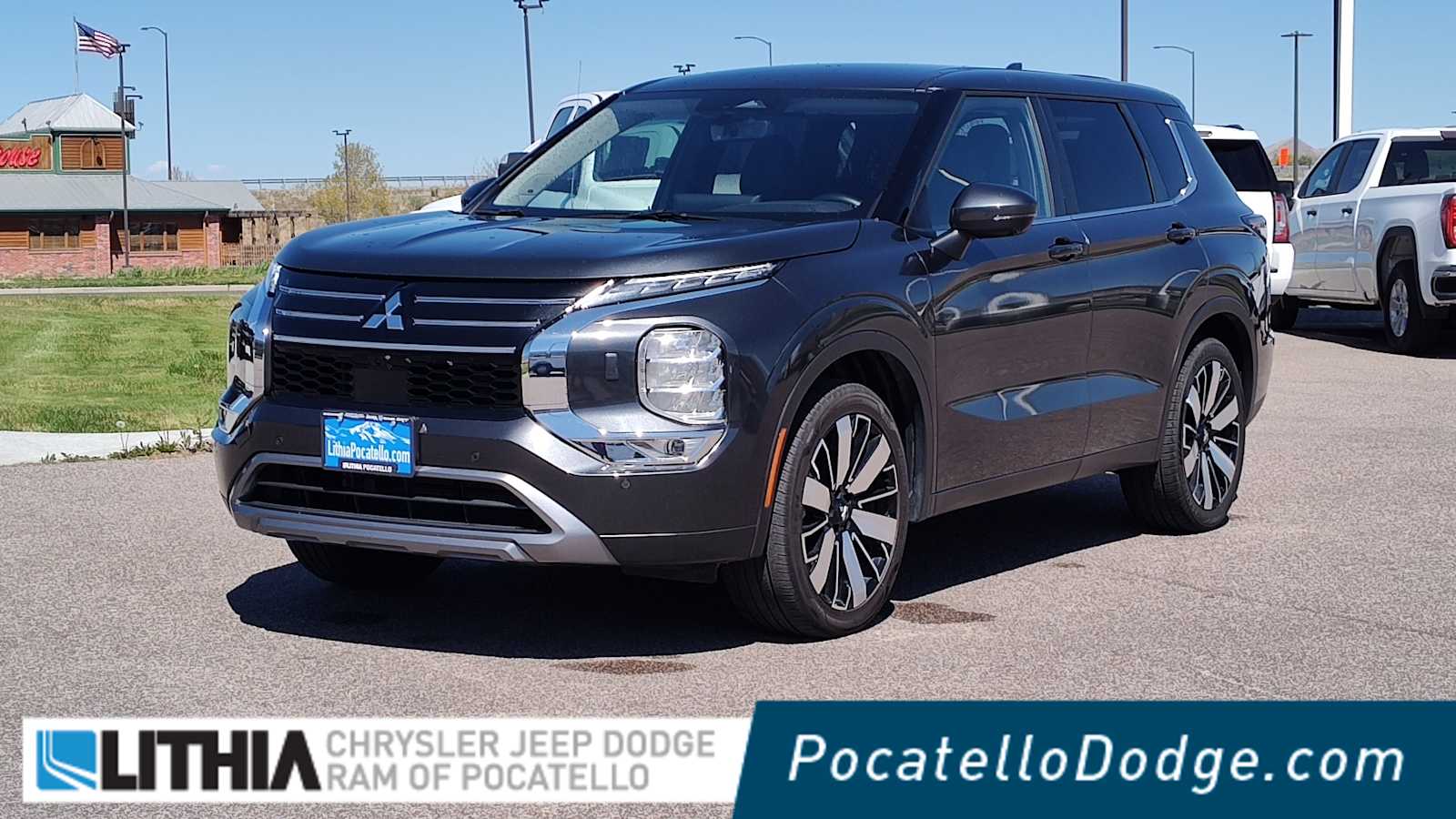 Thumbnail: 2025 Mitsubishi Outlander - 1