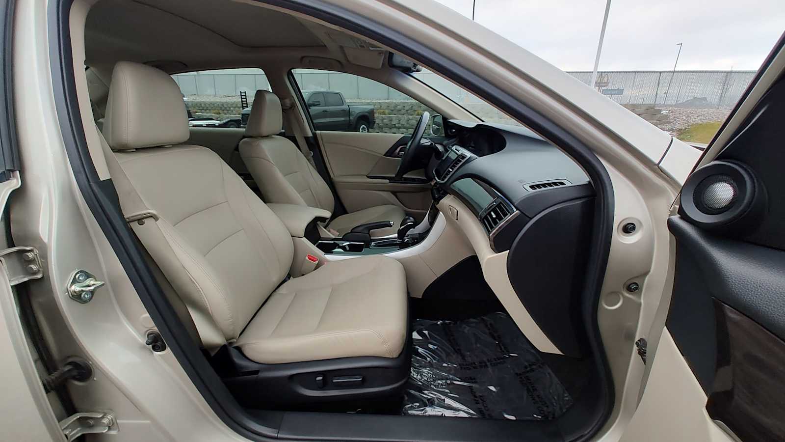 Thumbnail: 2017 Honda Accord - 14