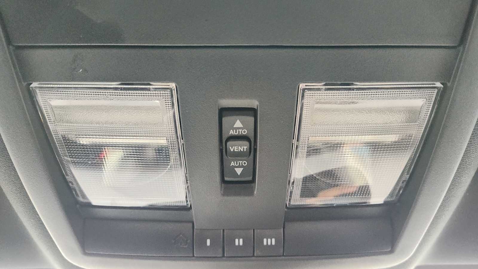 Thumbnail: 2022 Dodge Challenger - 22