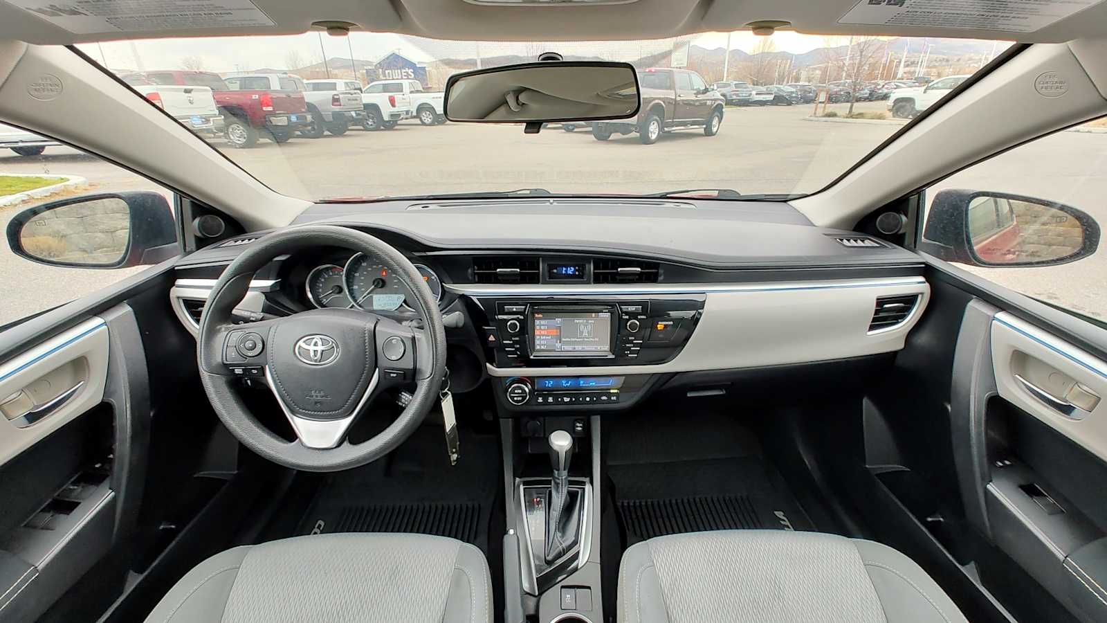 Thumbnail: 2014 Toyota Corolla - 10