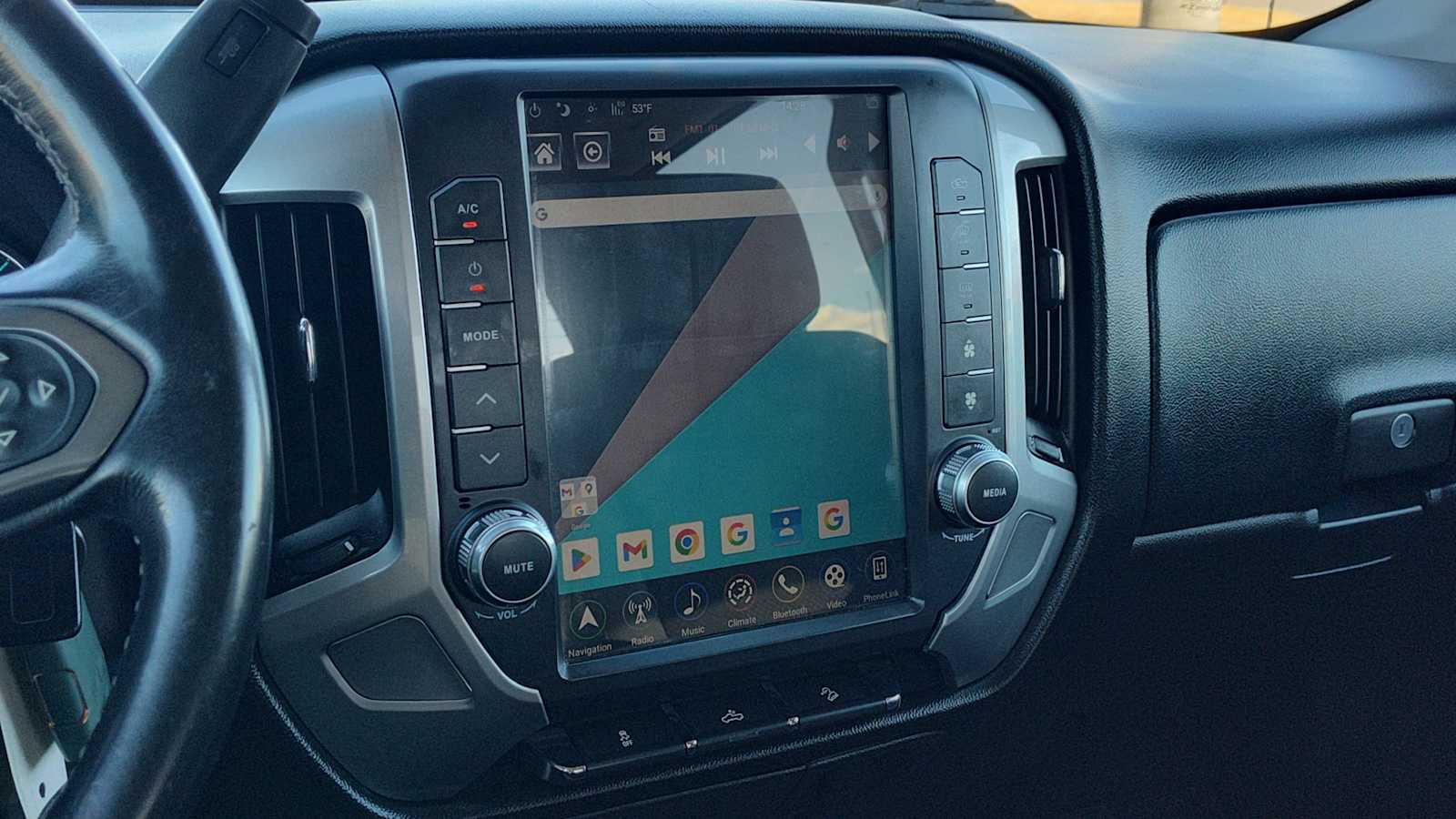 Thumbnail: 2018 Chevrolet Silverado 1500 - 16