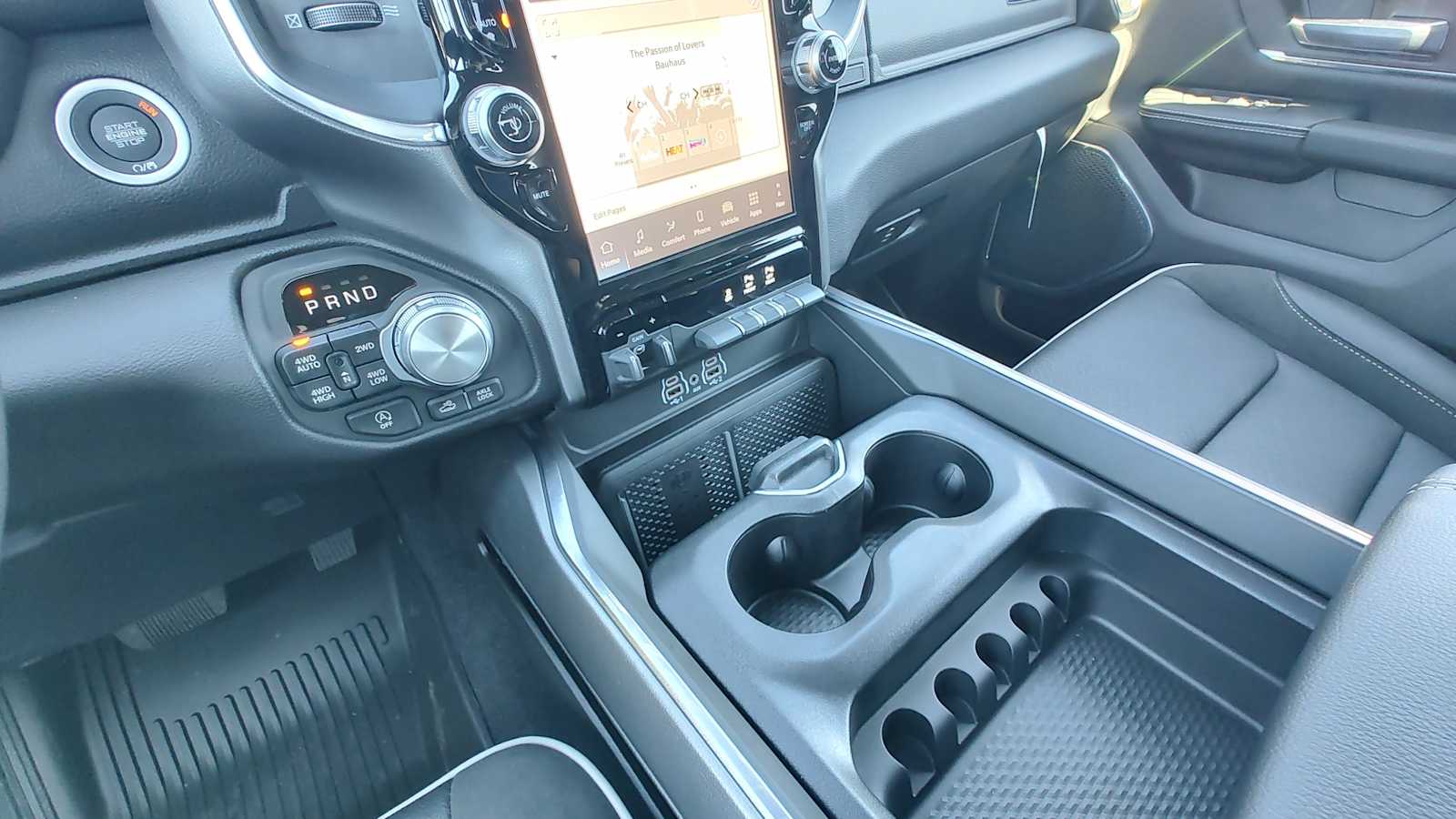 Thumbnail: 2026 RAM 1500 - 17