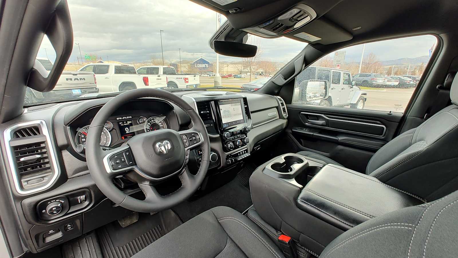 Thumbnail: 2025 RAM 1500 - 2