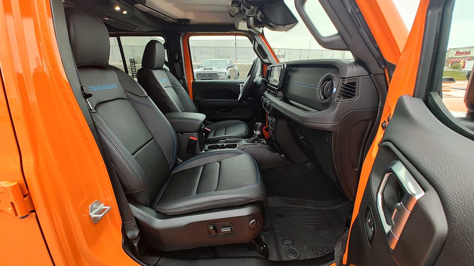 Thumbnail: 2025 Jeep Wrangler - 14