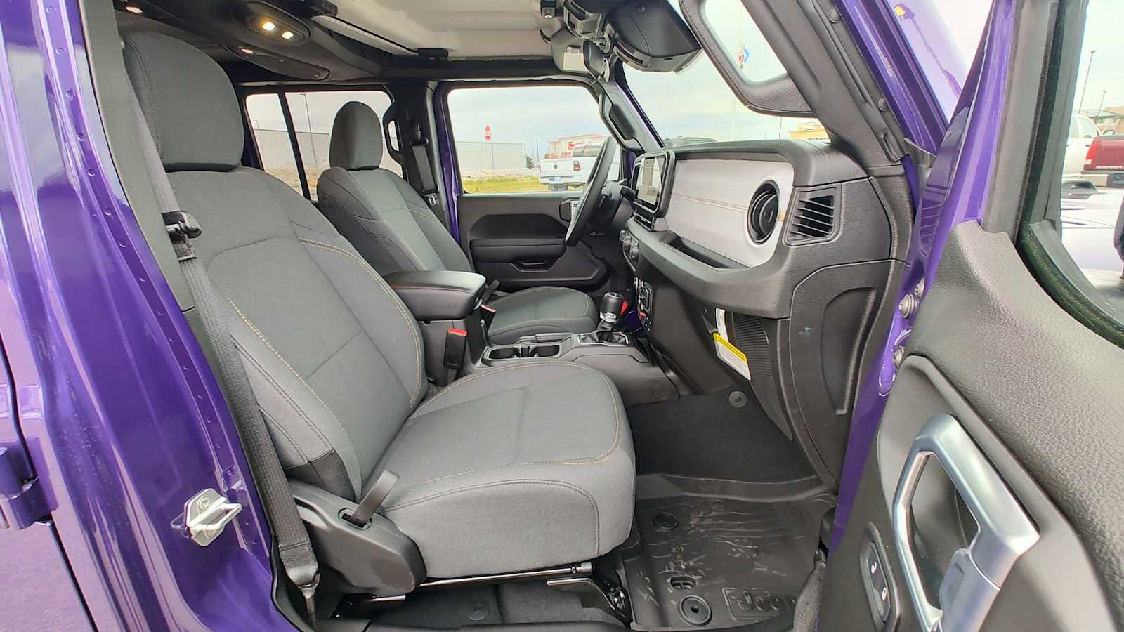 Thumbnail: 2026 Jeep Gladiator - 14