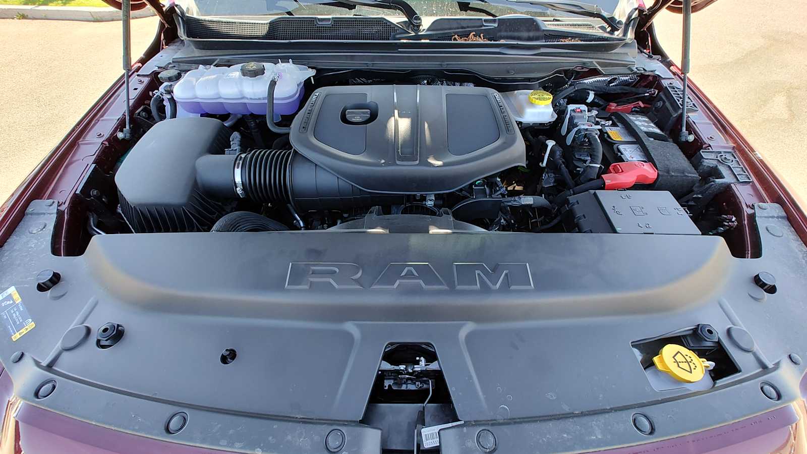 Thumbnail: 2025 RAM 1500 - 9