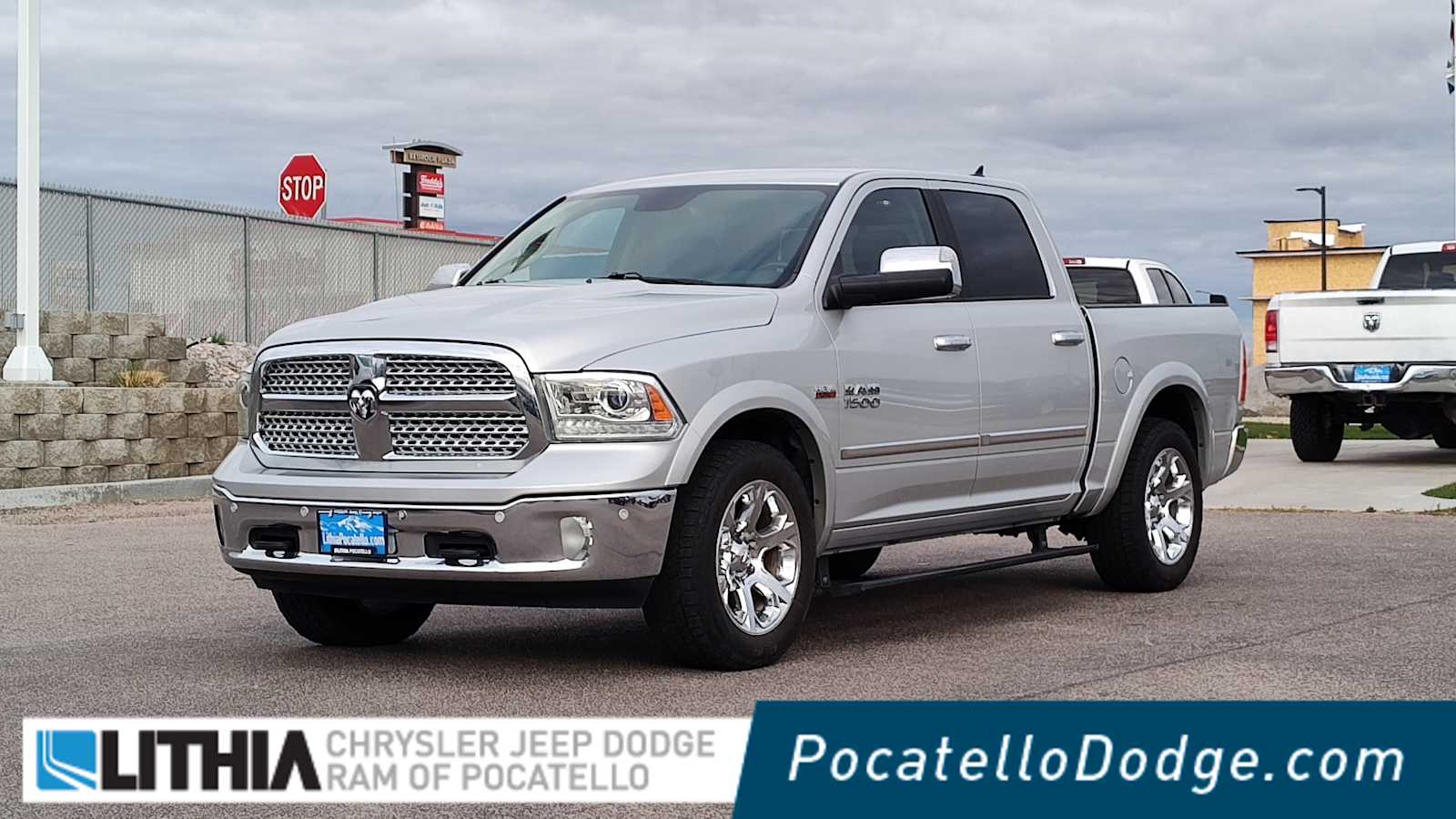 2017 RAM Ram 1500 Pickup Laramie's photo