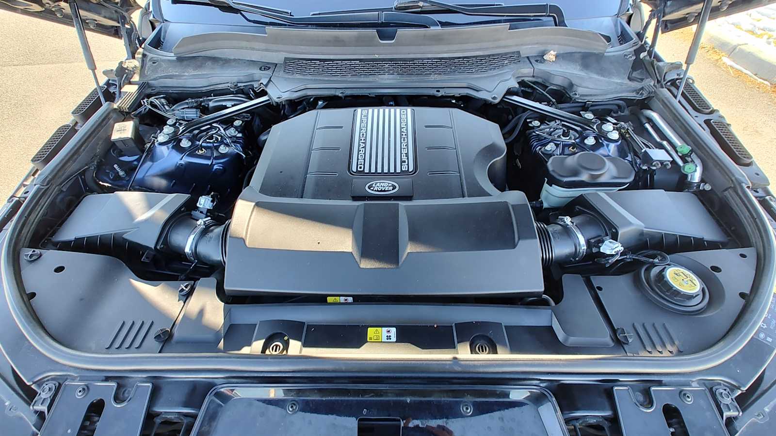 Thumbnail: 2016 Land Rover Range Rover Sport - 9