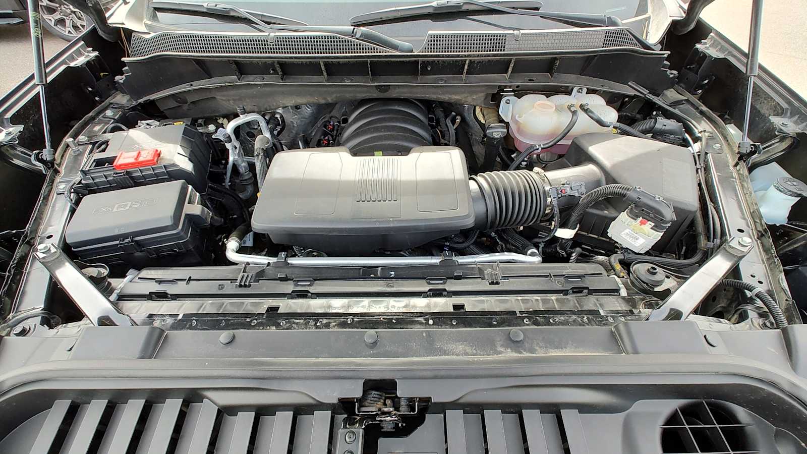 Thumbnail: 2025 Chevrolet Silverado 1500 - 9