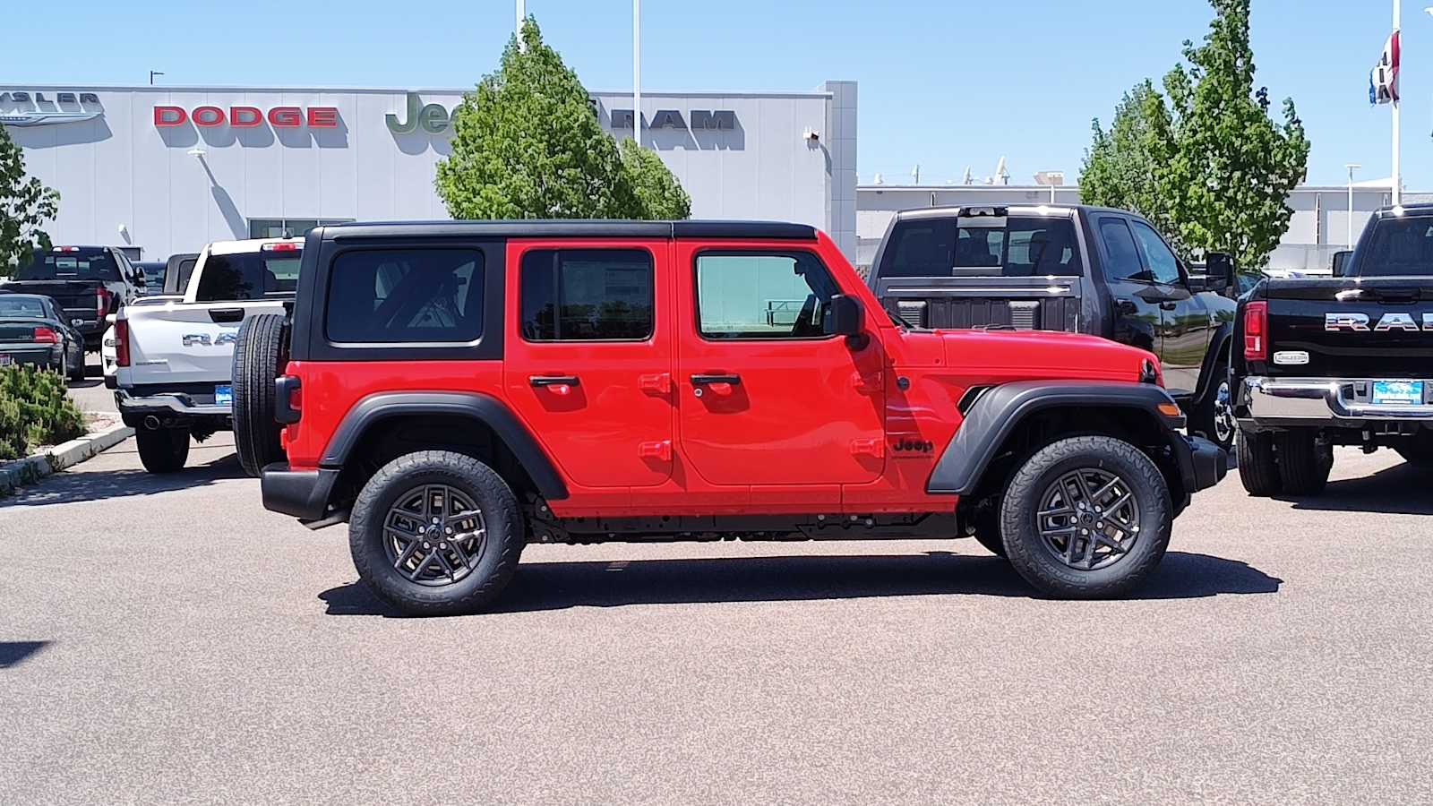 Thumbnail: 2026 Jeep Wrangler - 23