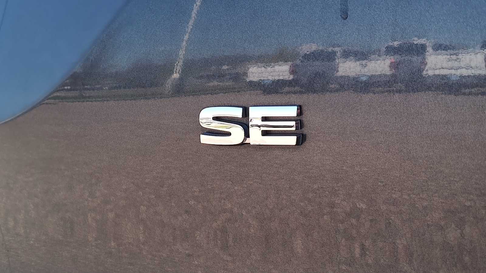 Thumbnail: 2025 Mitsubishi Outlander - 25