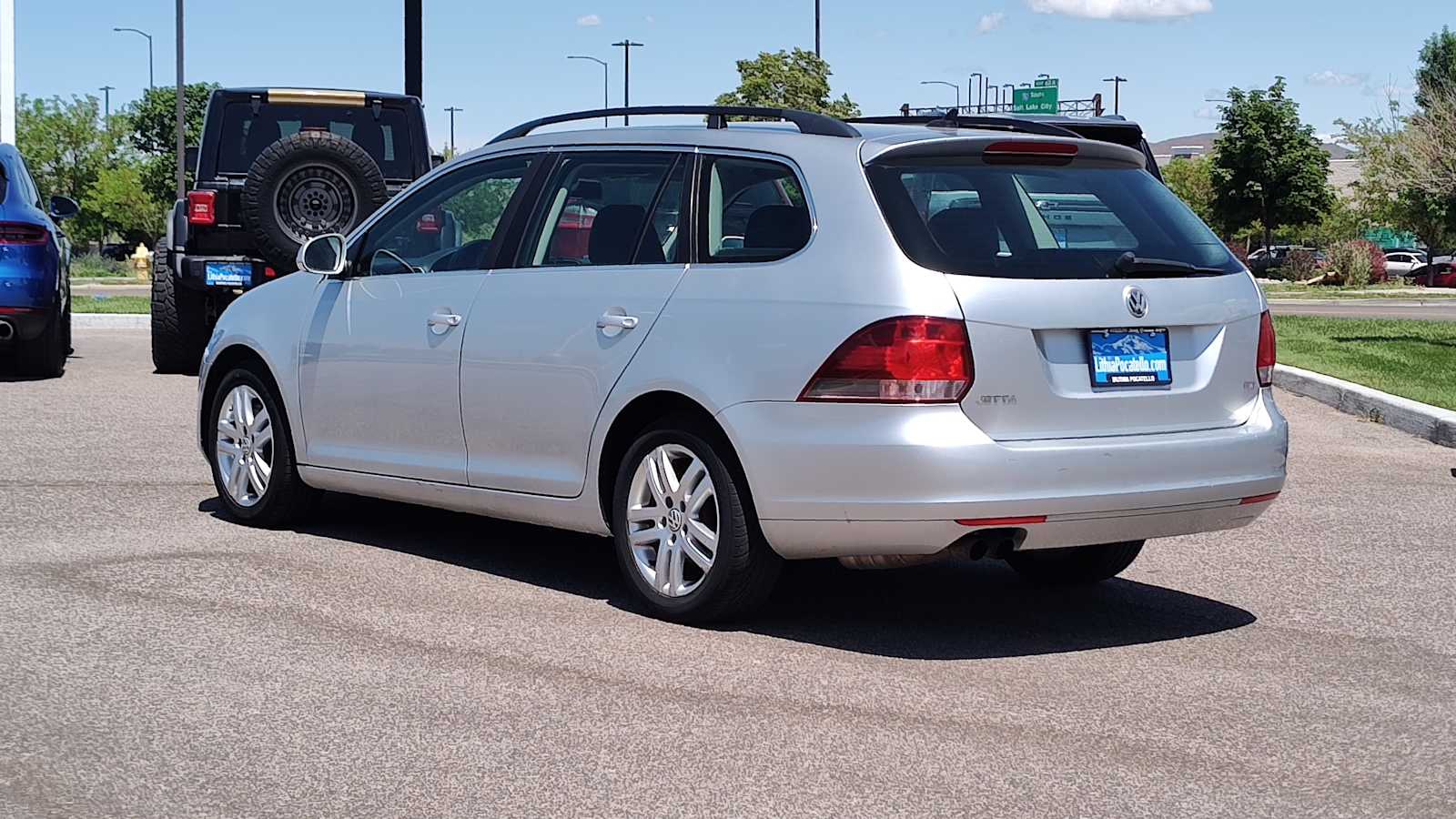 2011 Volkswagen Jetta Sportwagen TDI S 5