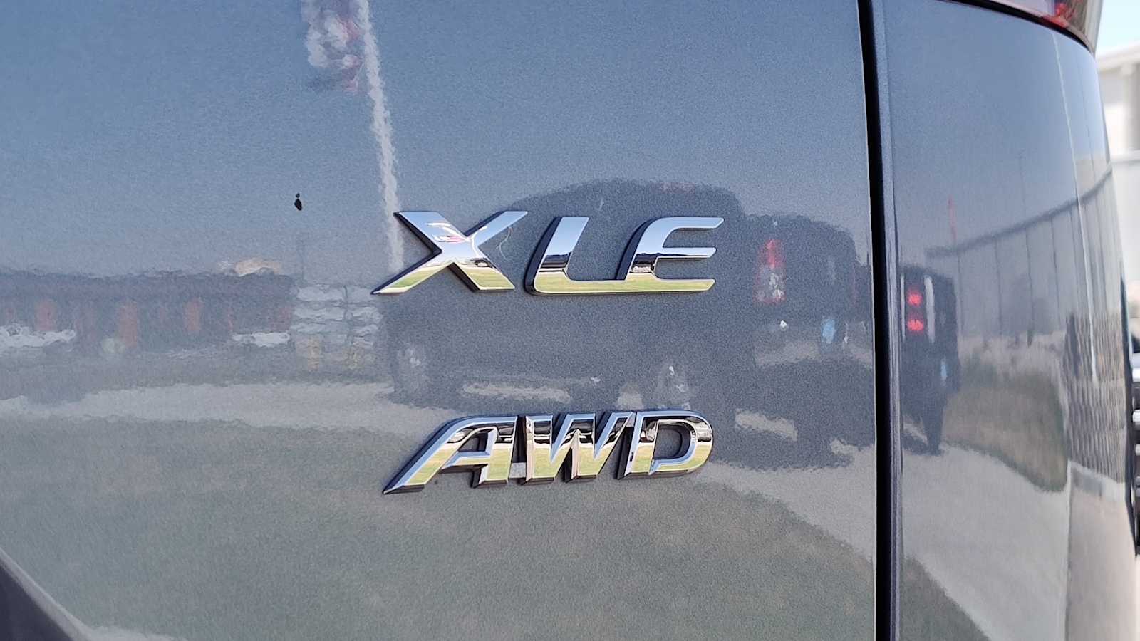 Thumbnail: 2023 Toyota Corolla Cross - 24