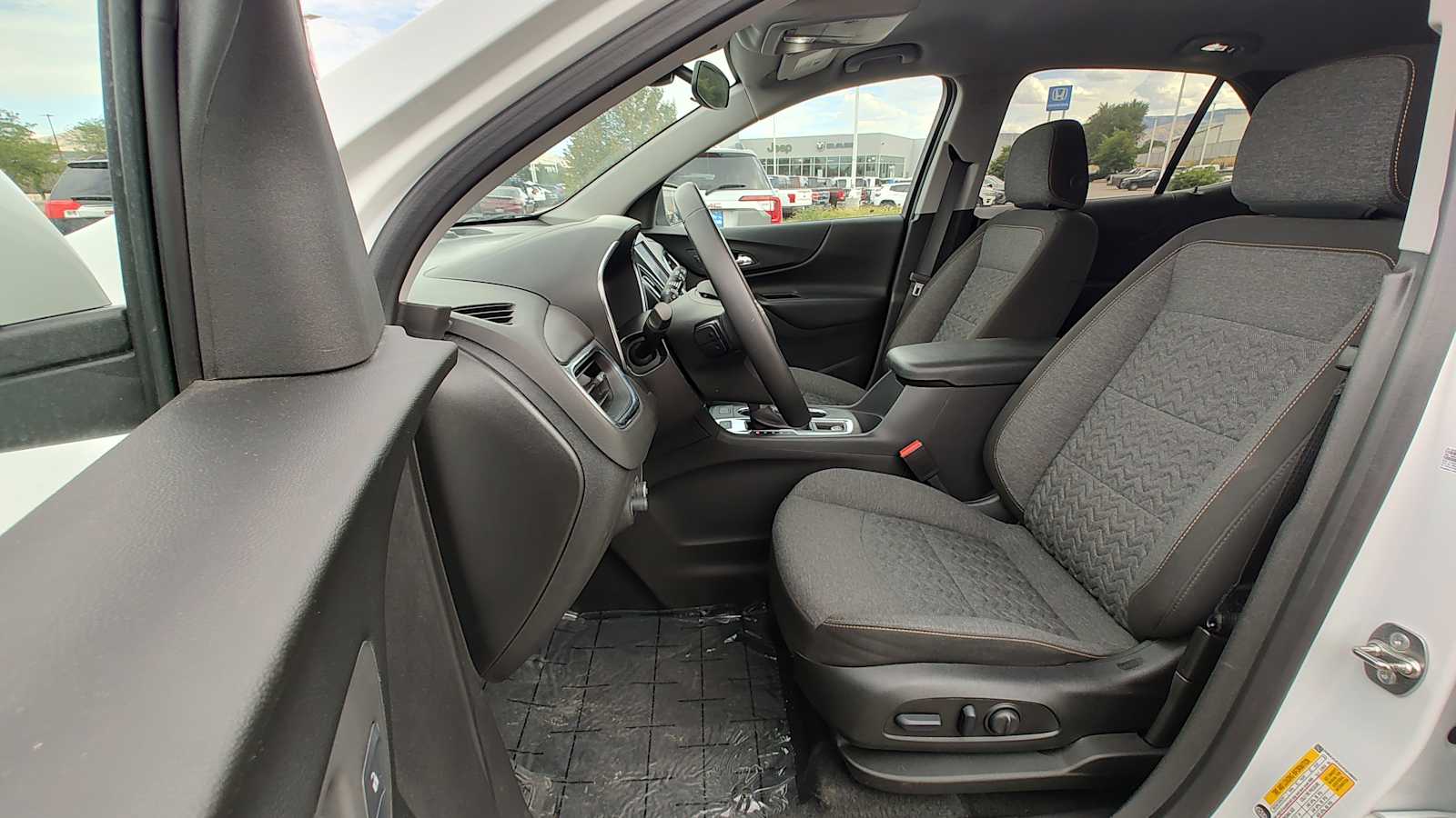 Thumbnail: 2024 Chevrolet Equinox - 11
