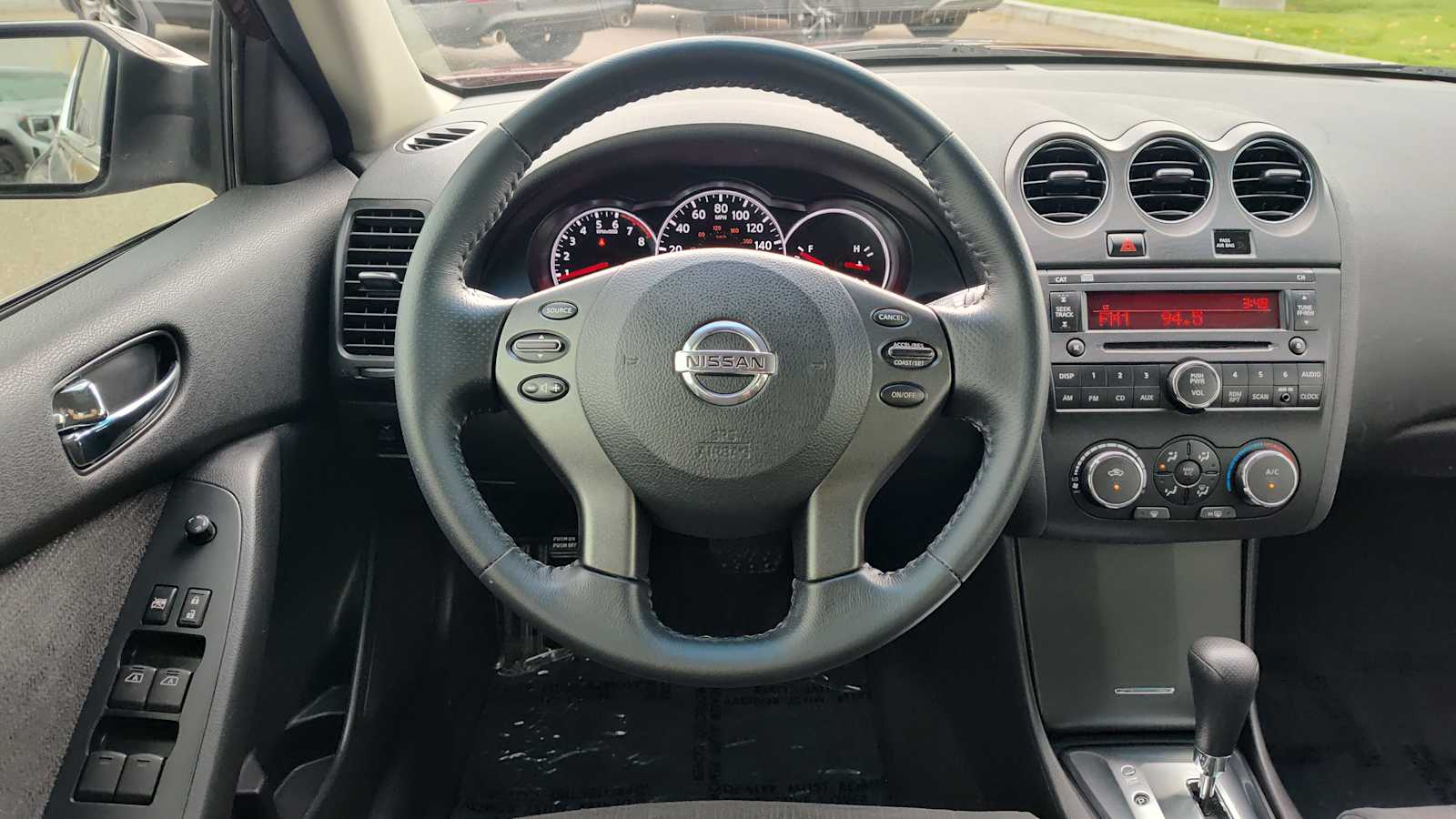 Thumbnail: 2010 Nissan Altima - 15