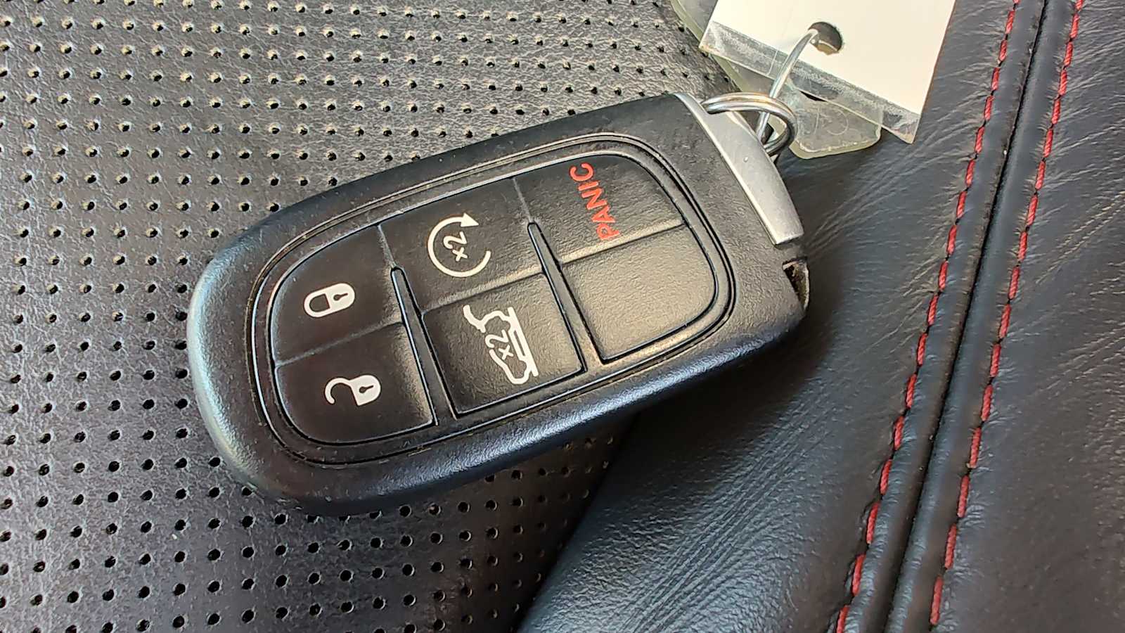 Thumbnail: 2017 Jeep Cherokee - 20