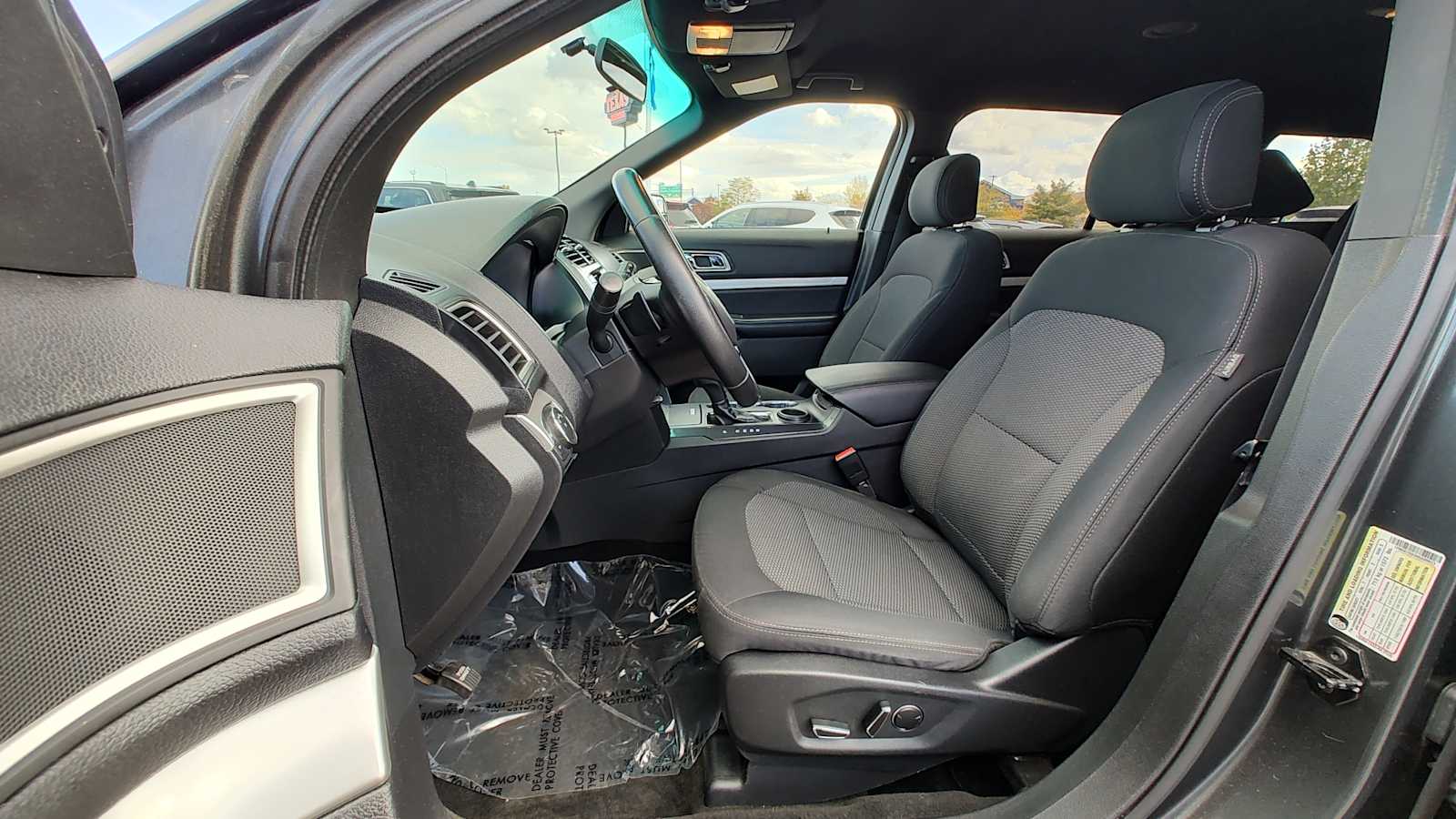 Thumbnail: 2017 Ford Explorer - 11