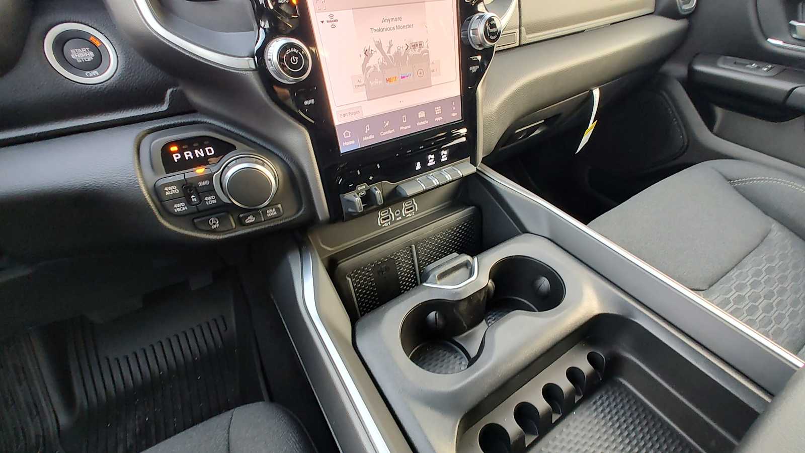 Thumbnail: 2026 RAM 1500 - 17