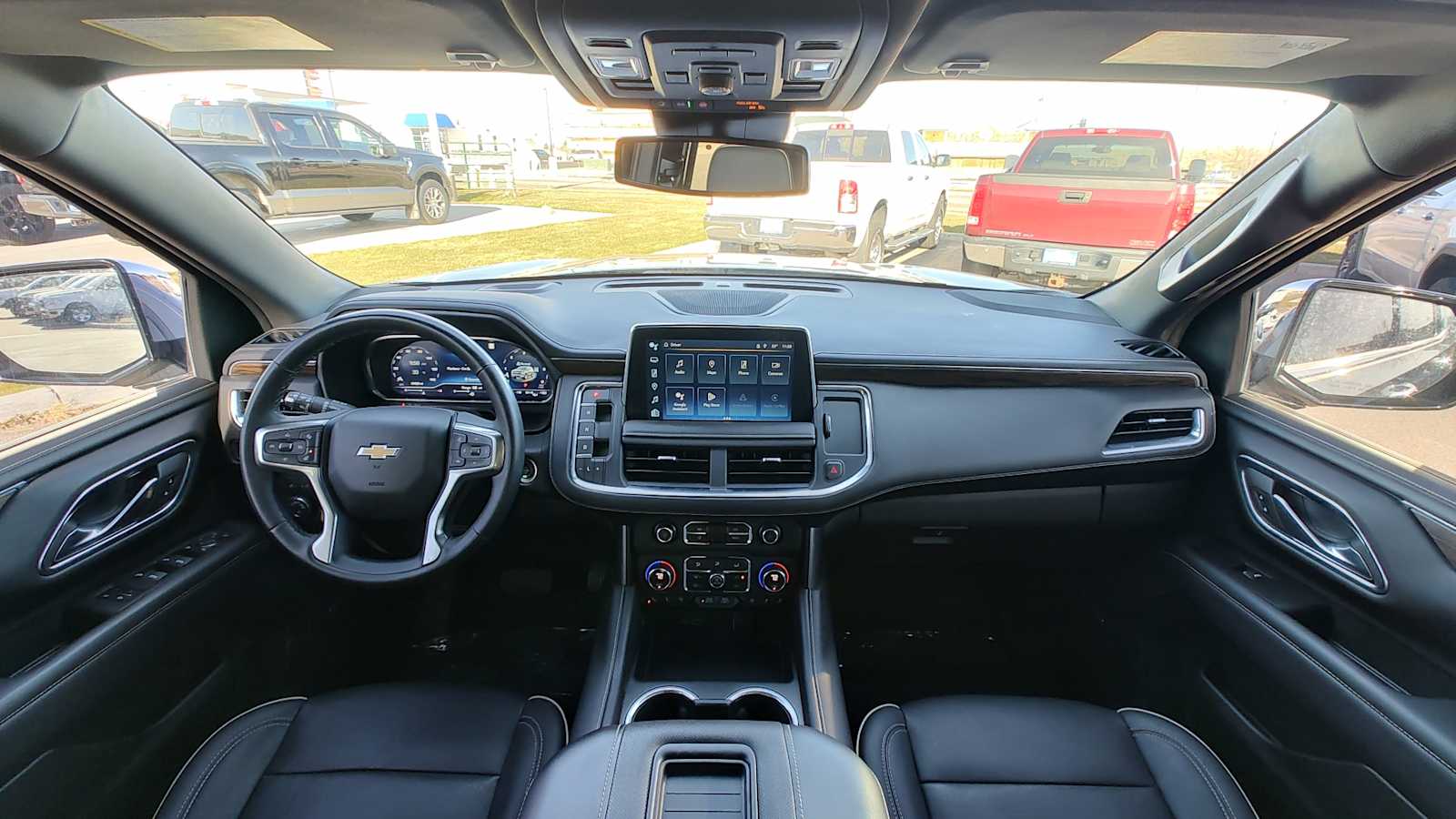 Thumbnail: 2023 Chevrolet Tahoe - 10