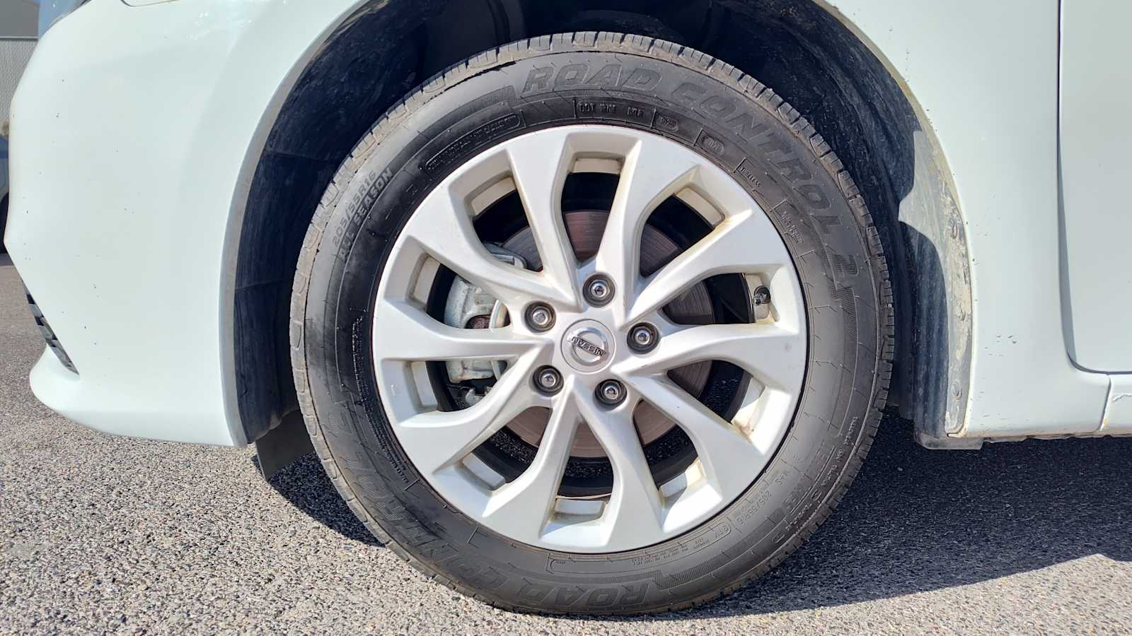 Thumbnail: 2019 Nissan Sentra - 3
