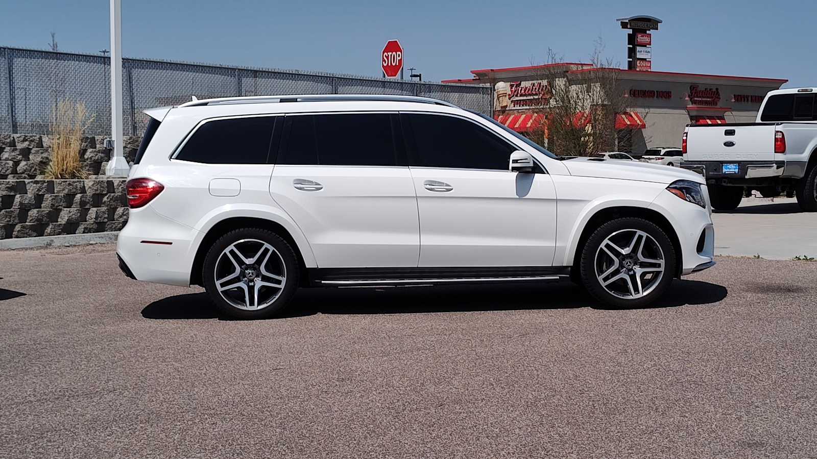 Thumbnail: 2018 Mercedes-Benz GLS - 26