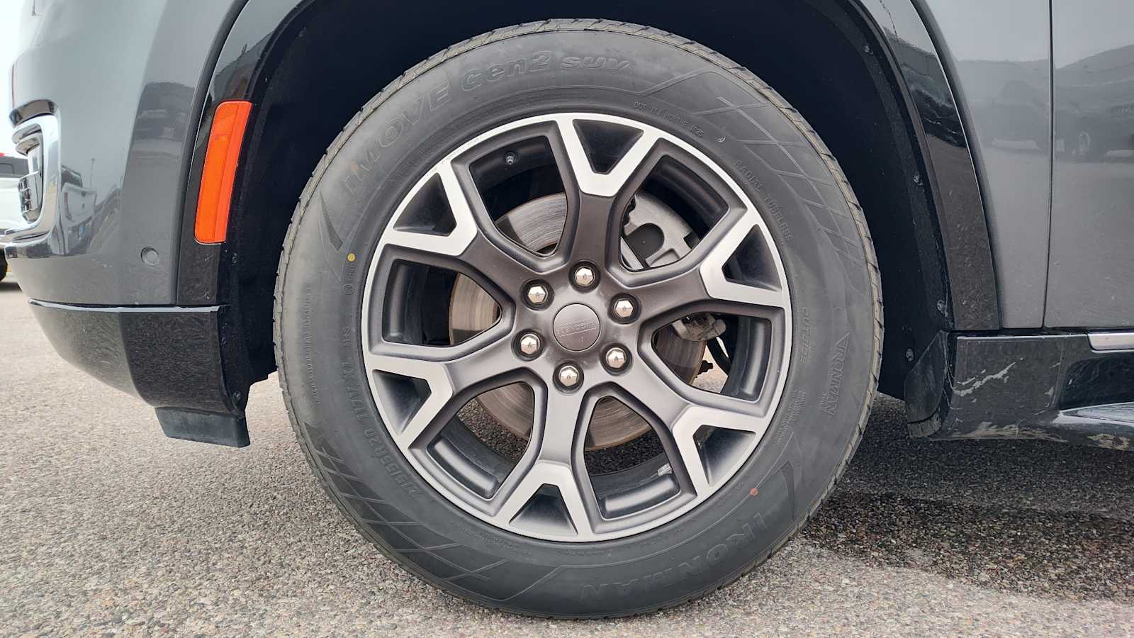 Thumbnail: 2024 Jeep Wagoneer - 8