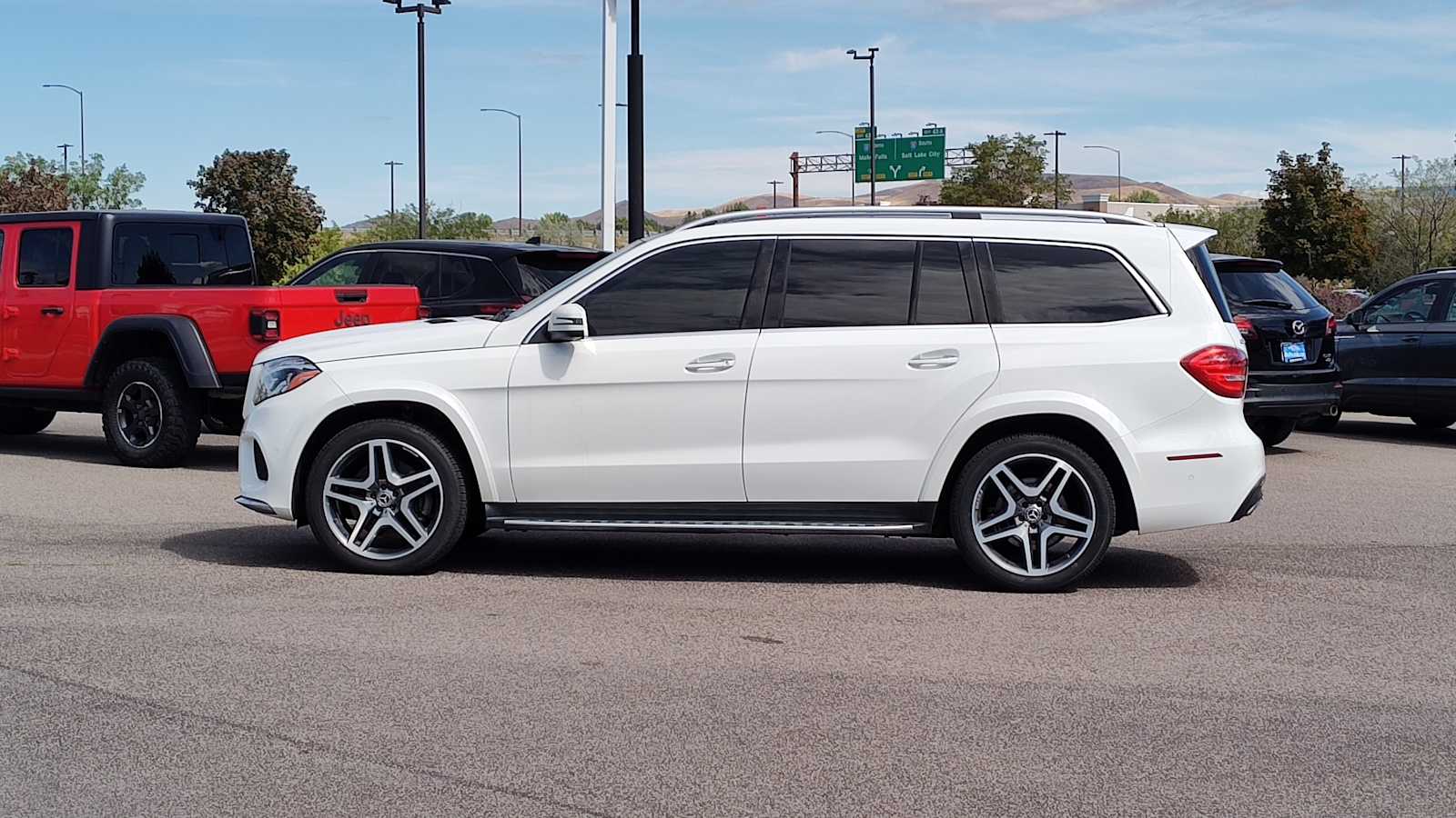 Thumbnail: 2018 Mercedes-Benz GLS - 3