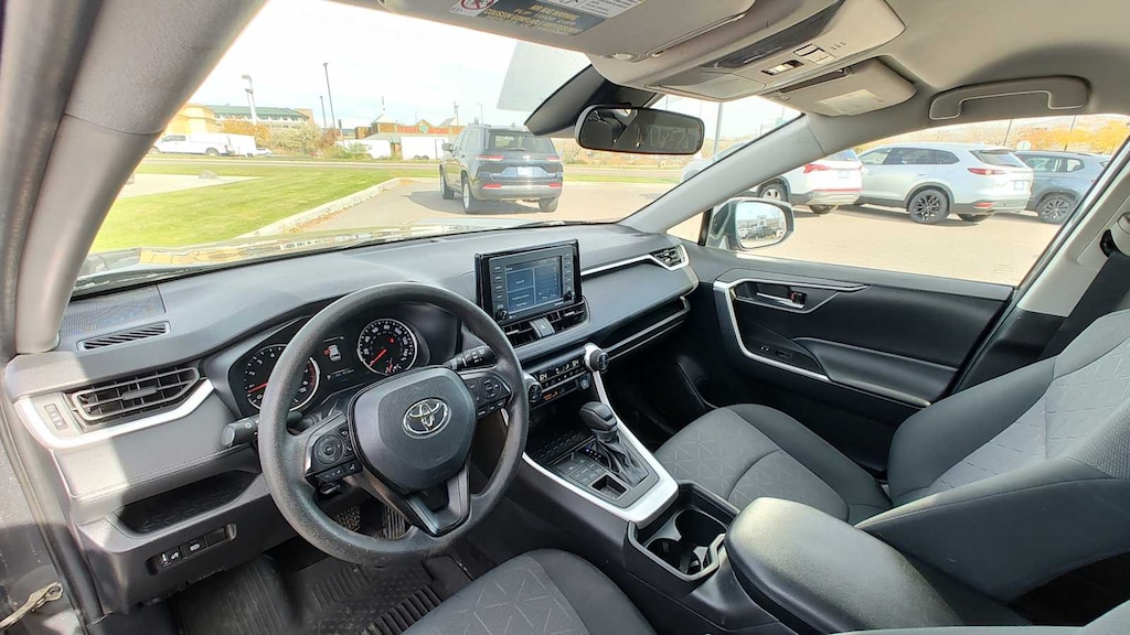 Used 2021 Toyota RAV4 XLE SUV