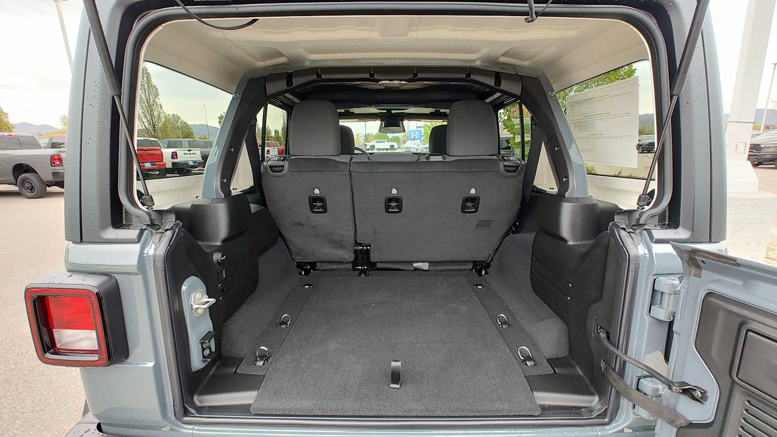 Thumbnail: 2026 Jeep Wrangler - 19