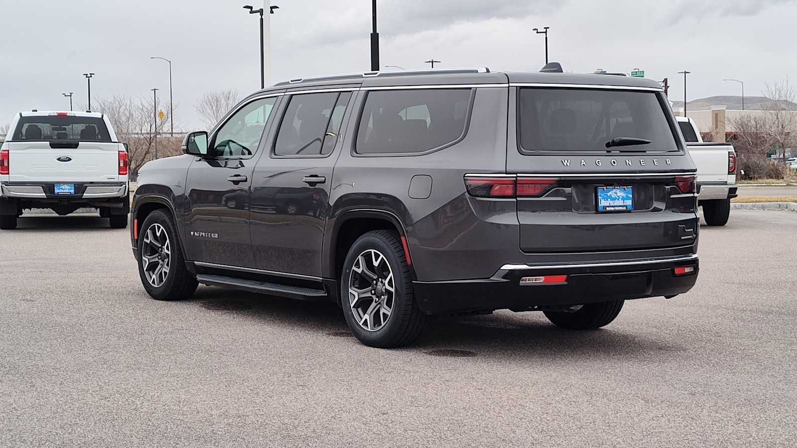 Thumbnail: 2024 Jeep Wagoneer - 4