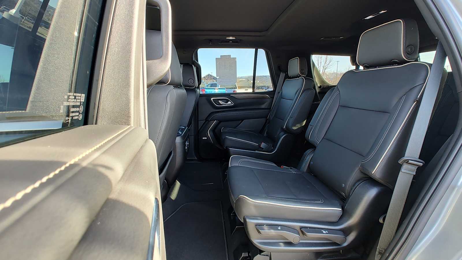 Thumbnail: 2023 Chevrolet Tahoe - 13