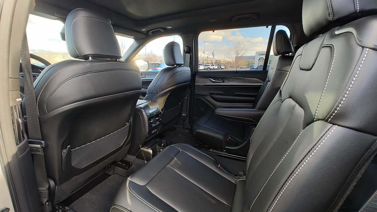 Thumbnail: 2025 Jeep Grand Cherokee - 12