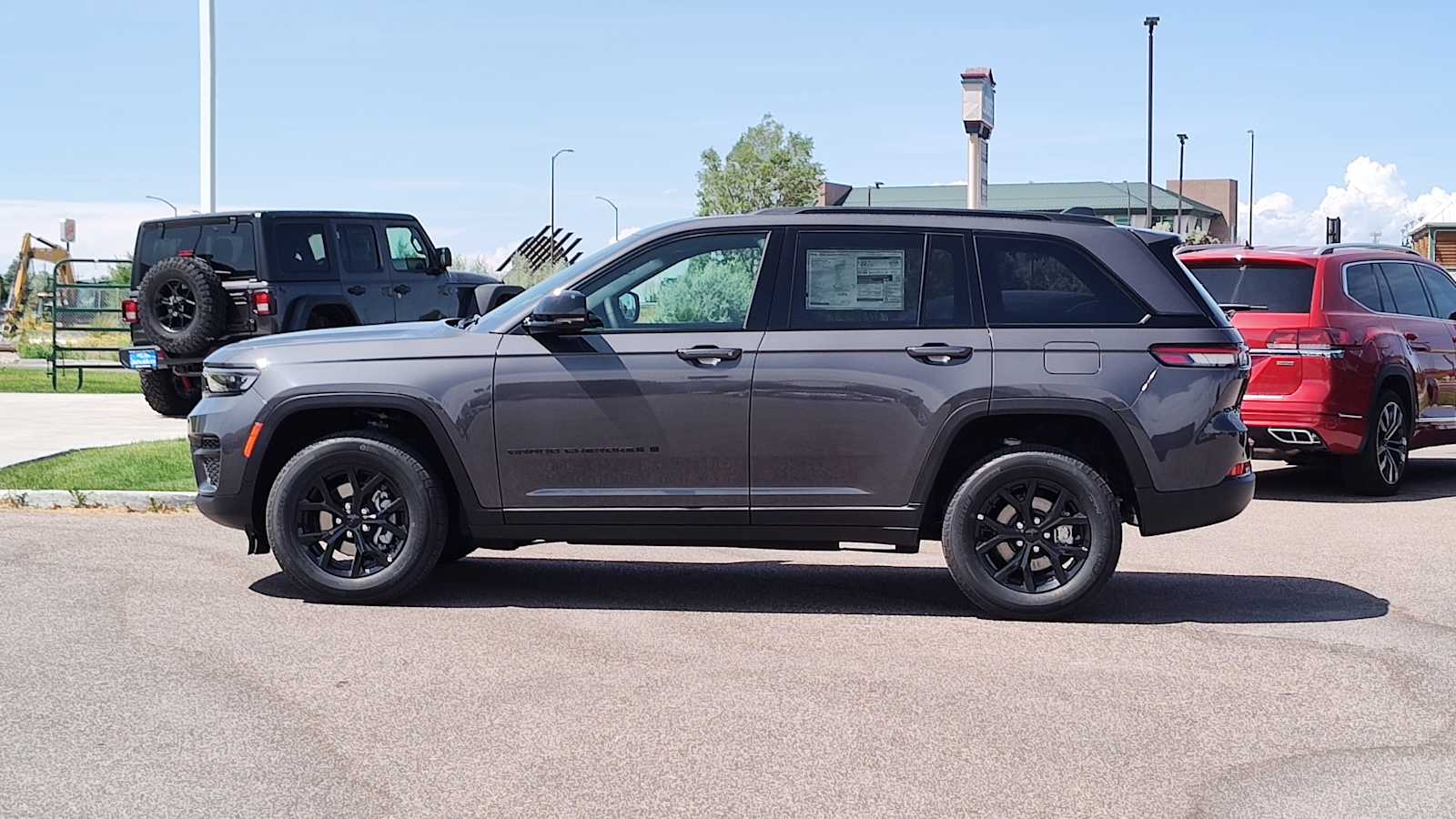 Thumbnail: 2025 Jeep Grand Cherokee - 3