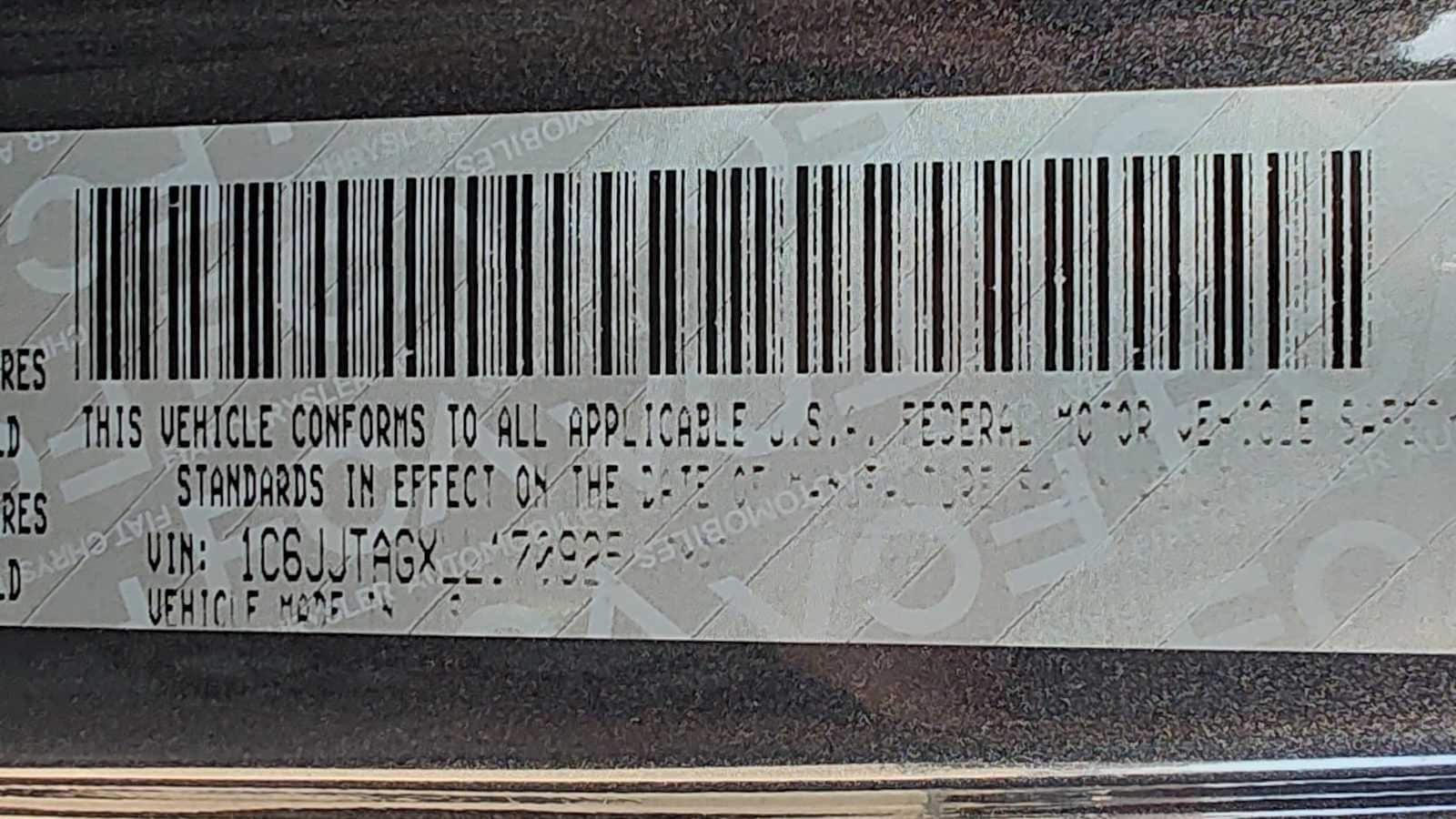 Thumbnail: 2020 Jeep Gladiator - 21