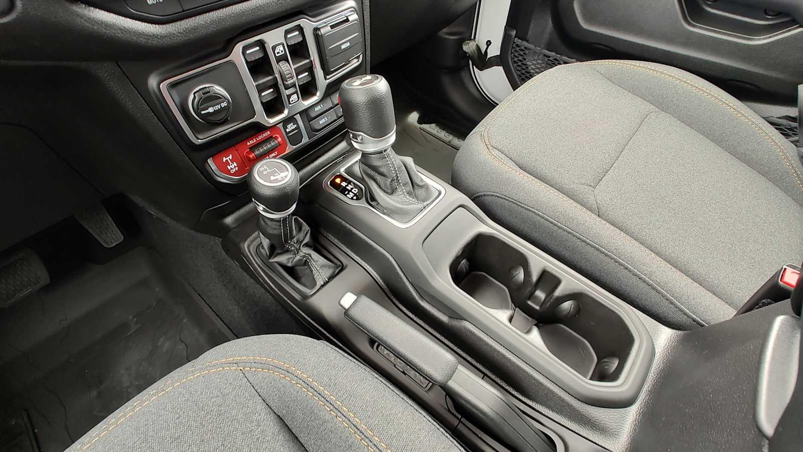 Thumbnail: 2026 Jeep Wrangler - 17
