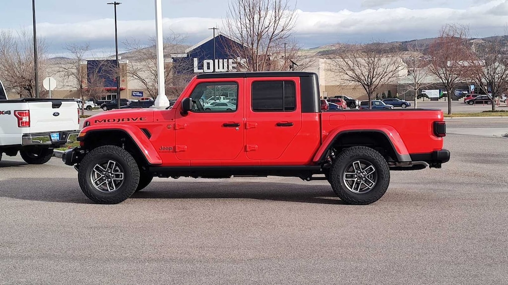 New 2026 Jeep Gladiator MOJAVE 4X4 Pickup