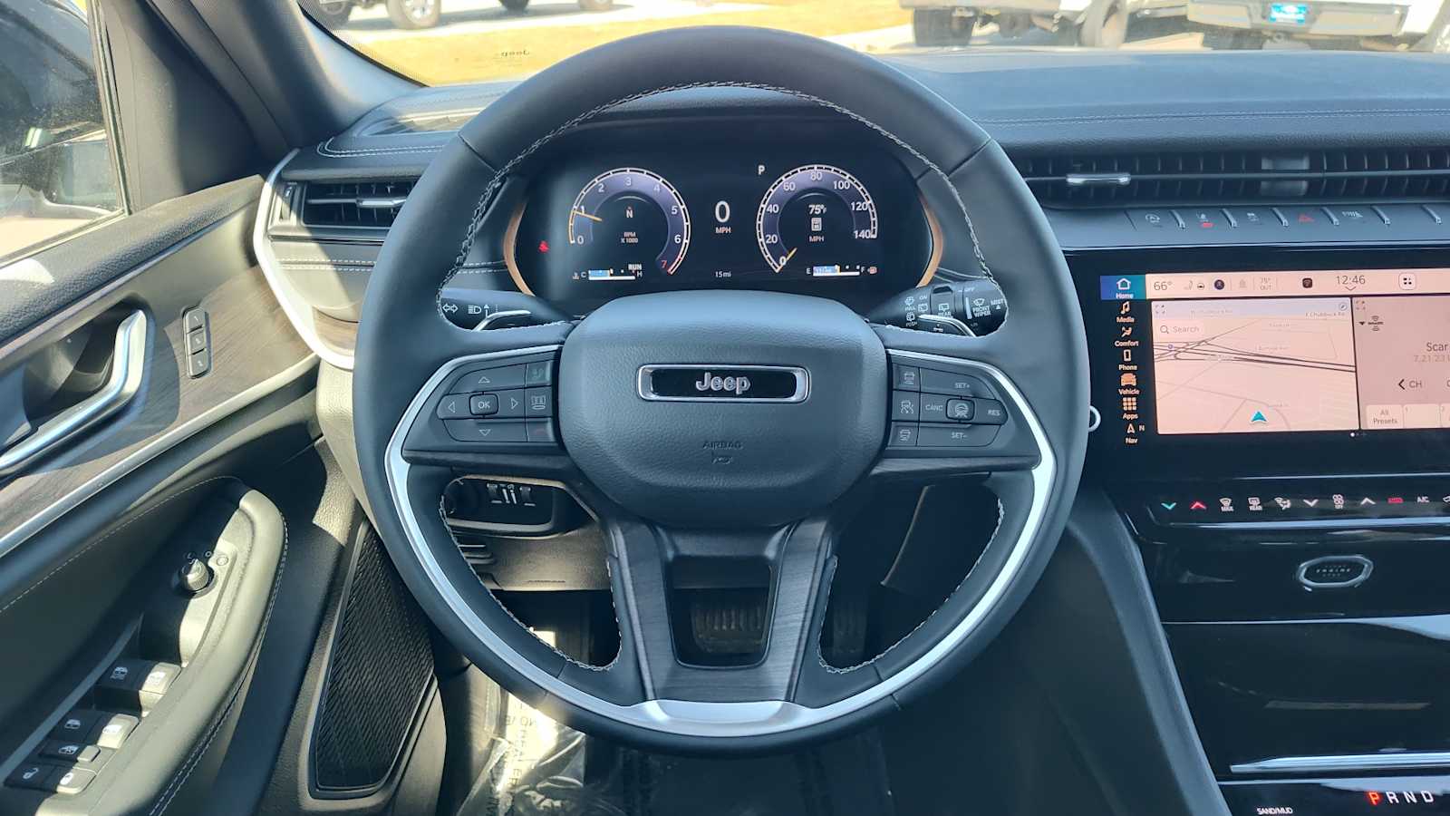 Thumbnail: 2026 Jeep Grand Cherokee - 15