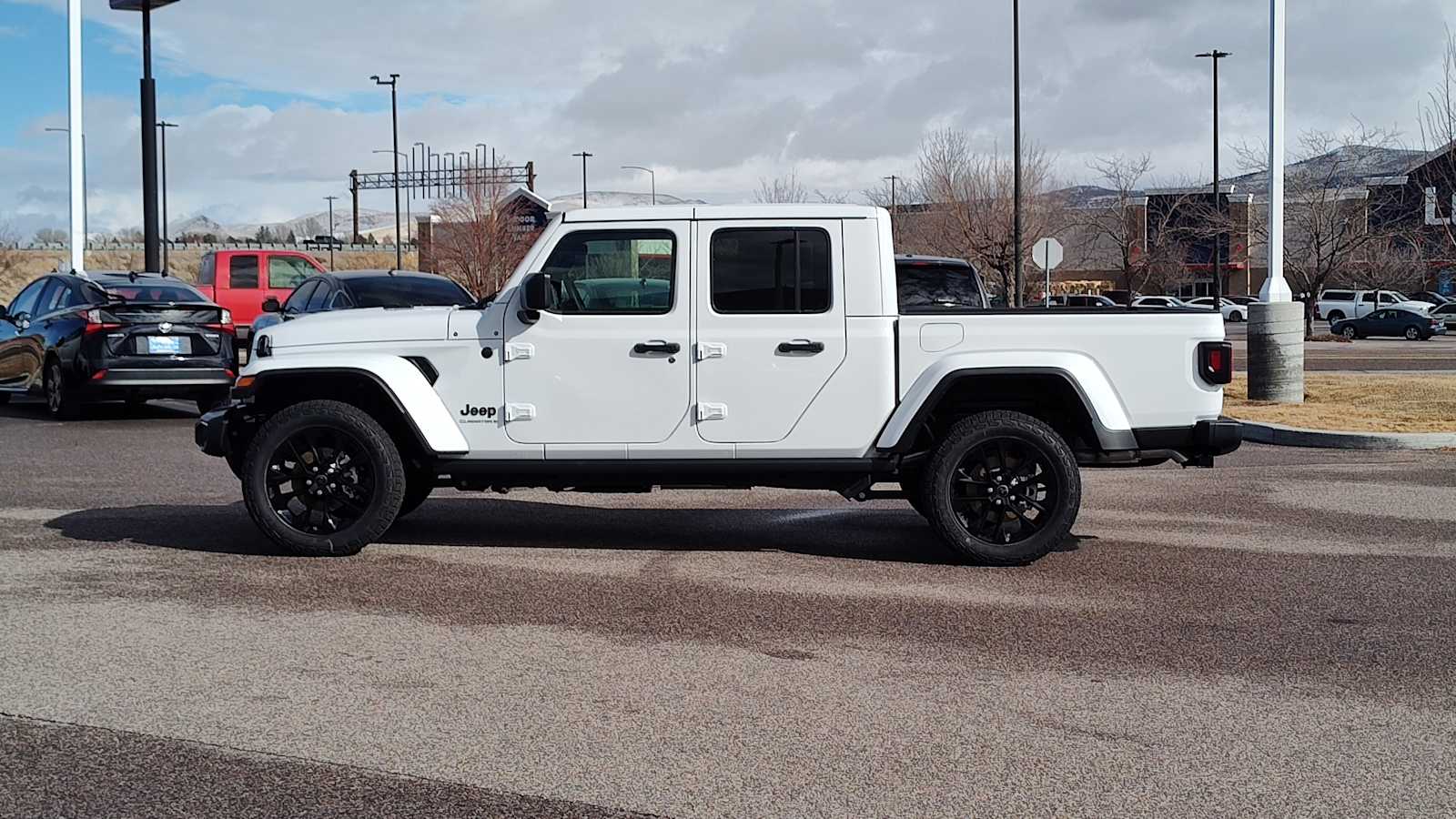 Thumbnail: 2025 Jeep Gladiator - 3