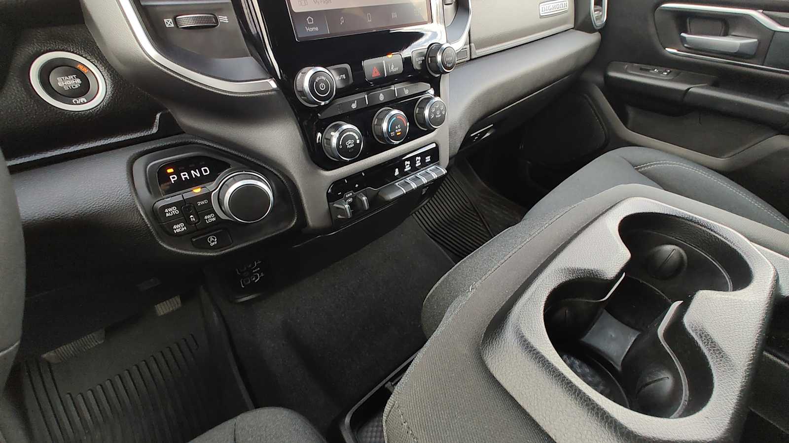 Thumbnail: 2025 RAM 1500 - 17