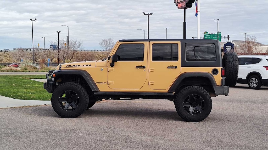 Used 2014 Jeep Wrangler Unlimited Rubicon 4x4 SUV