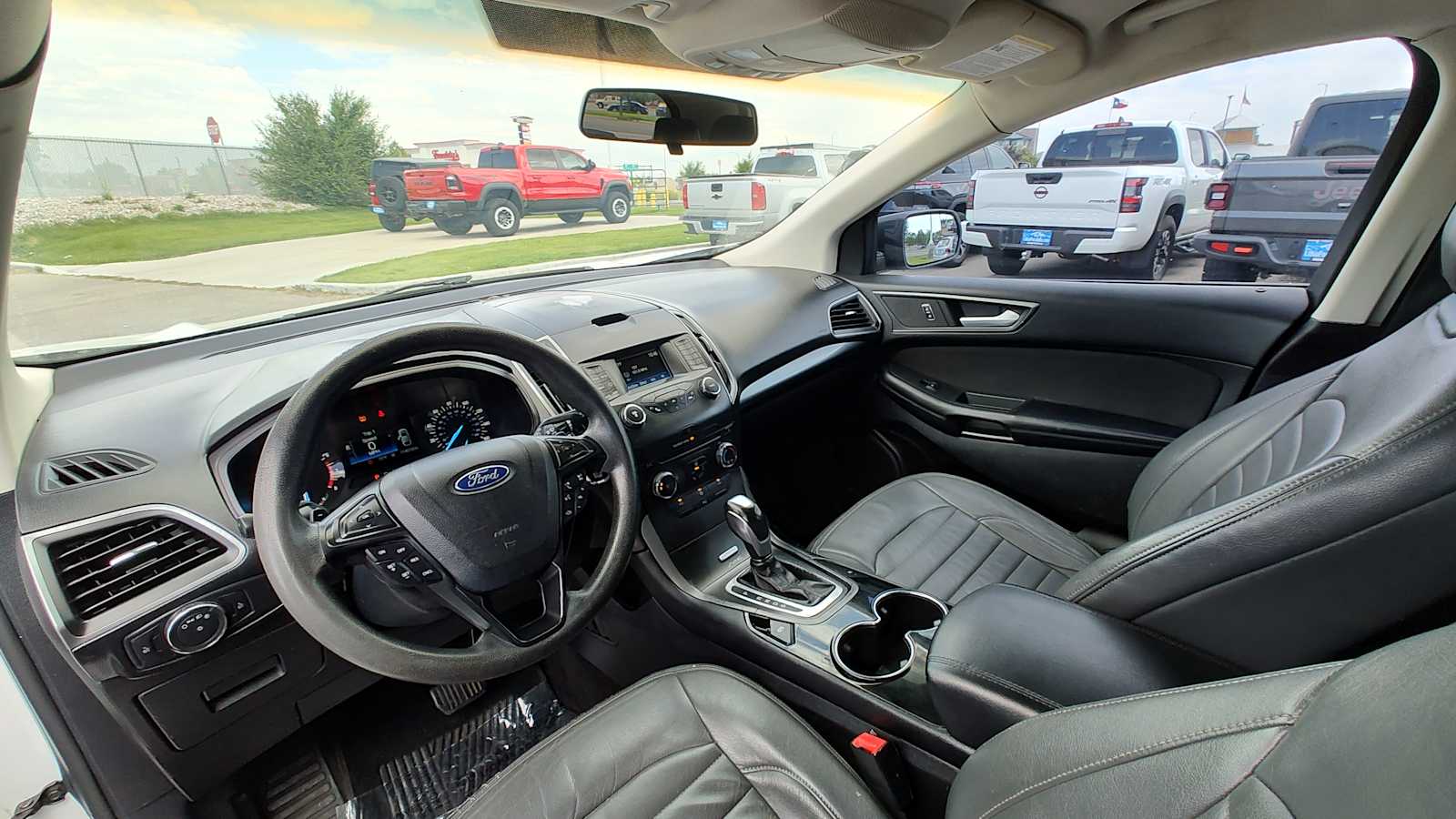 Thumbnail: 2016 Ford Edge - 2